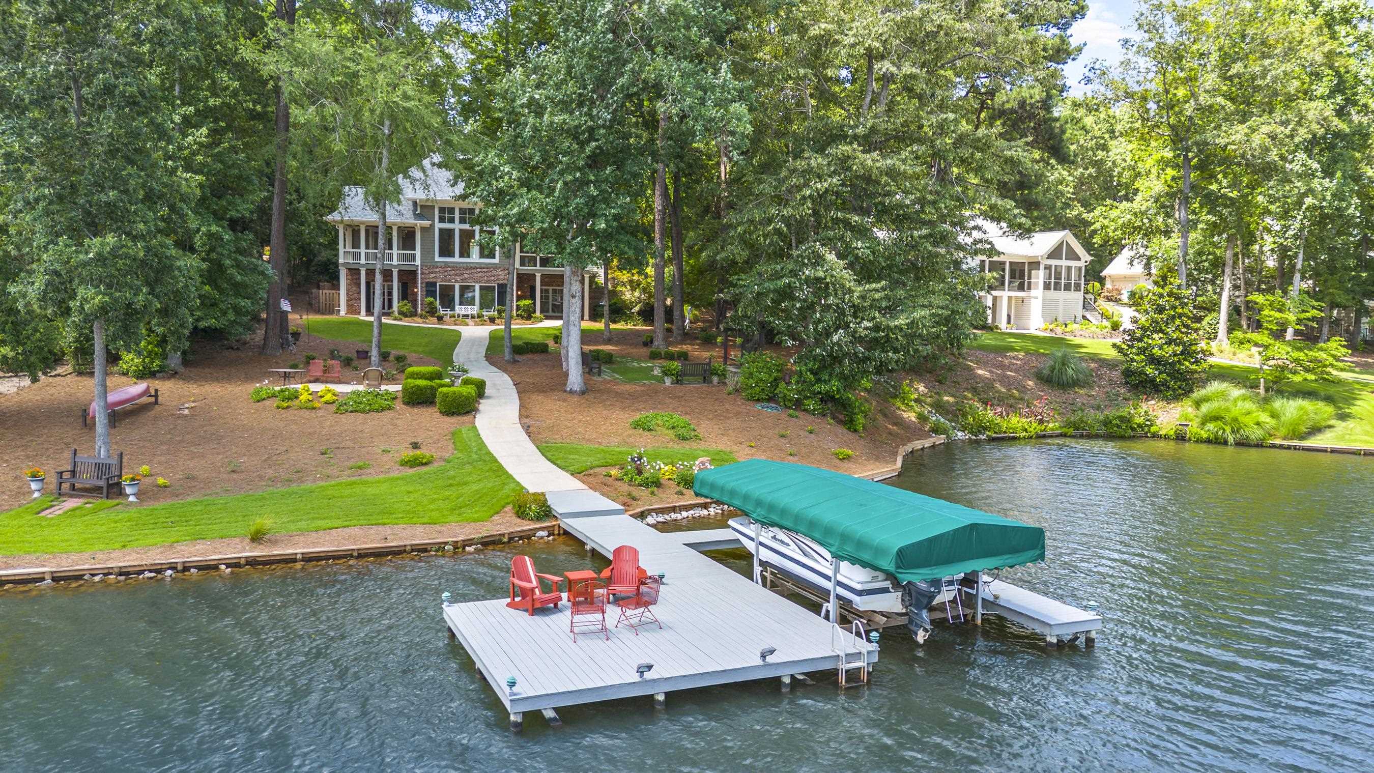 1370 WINGED FOOT DRIVE