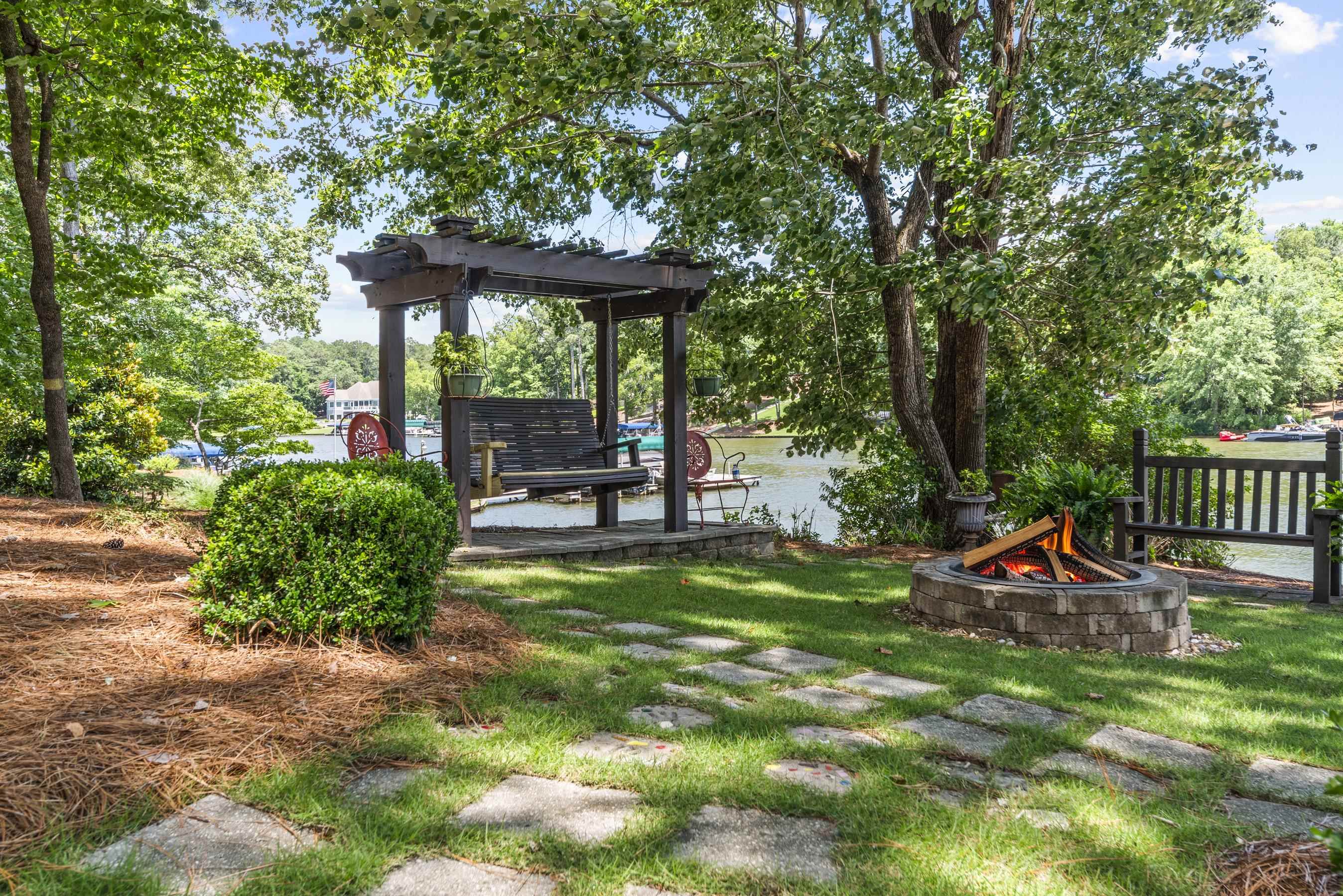 1370 WINGED FOOT DRIVE