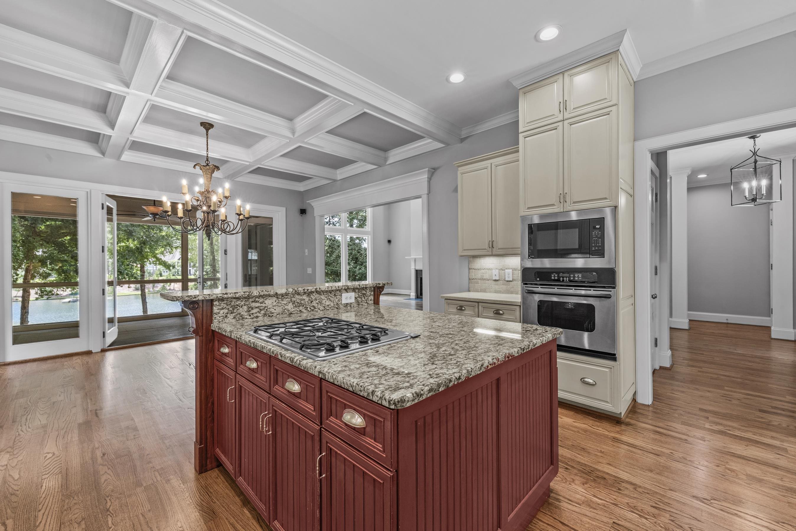 1370 WINGED FOOT DRIVE