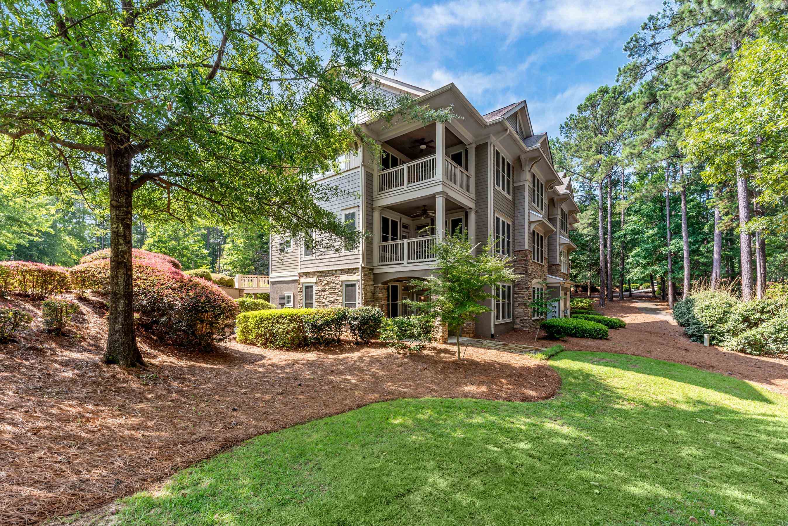 1010B PORTAGE TRAIL