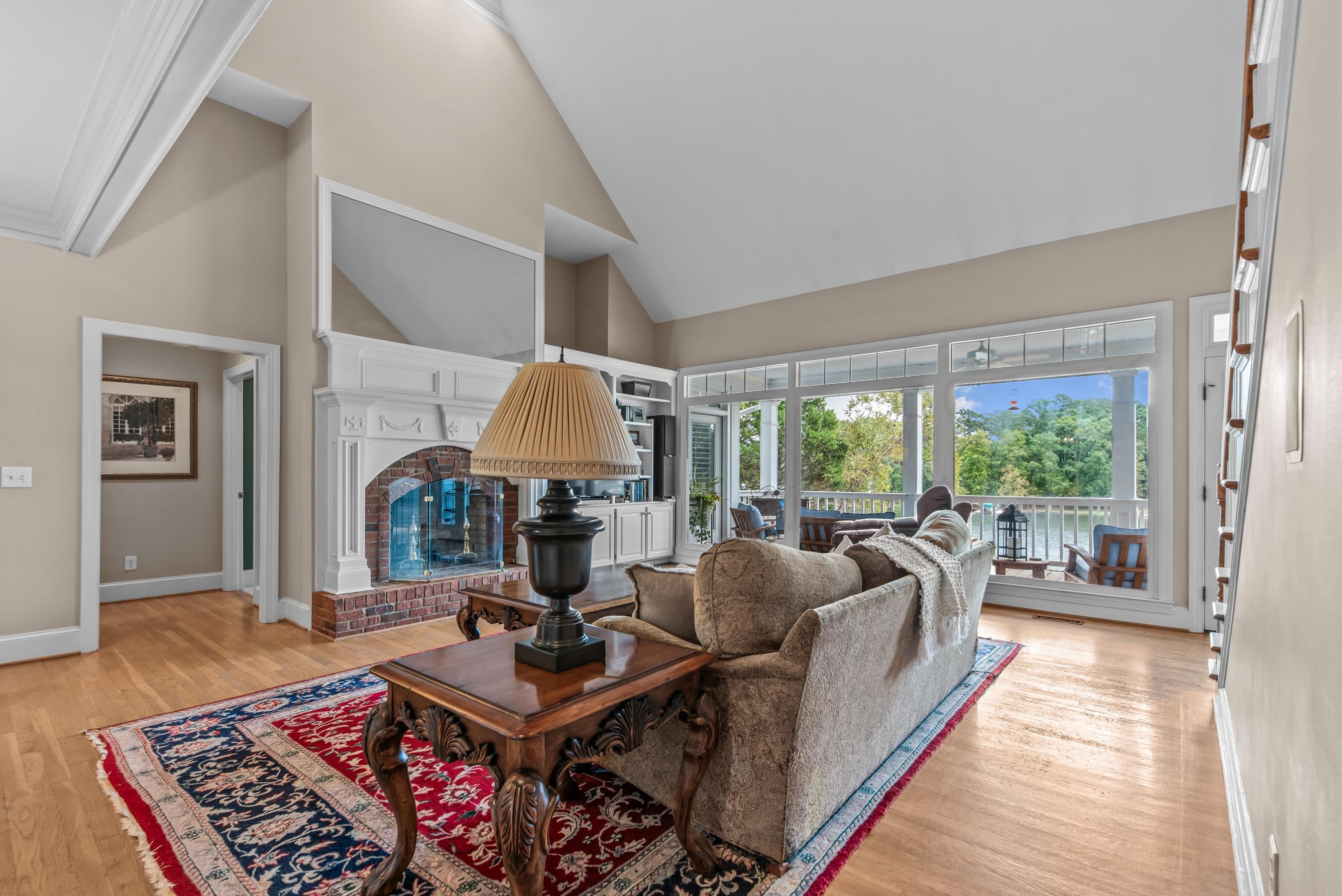1651 LIGHTHOUSE CIRCLE