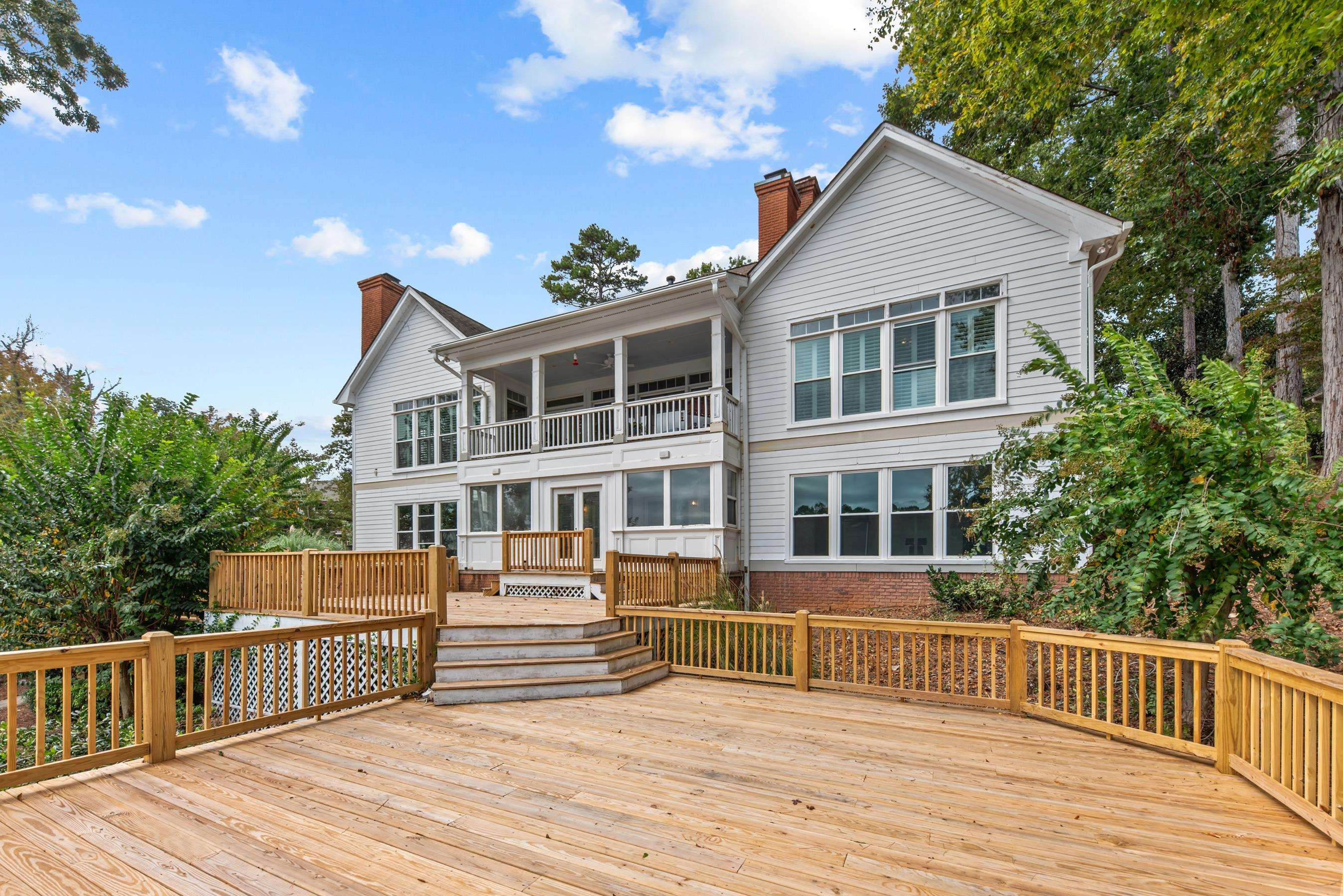 1651 LIGHTHOUSE CIRCLE