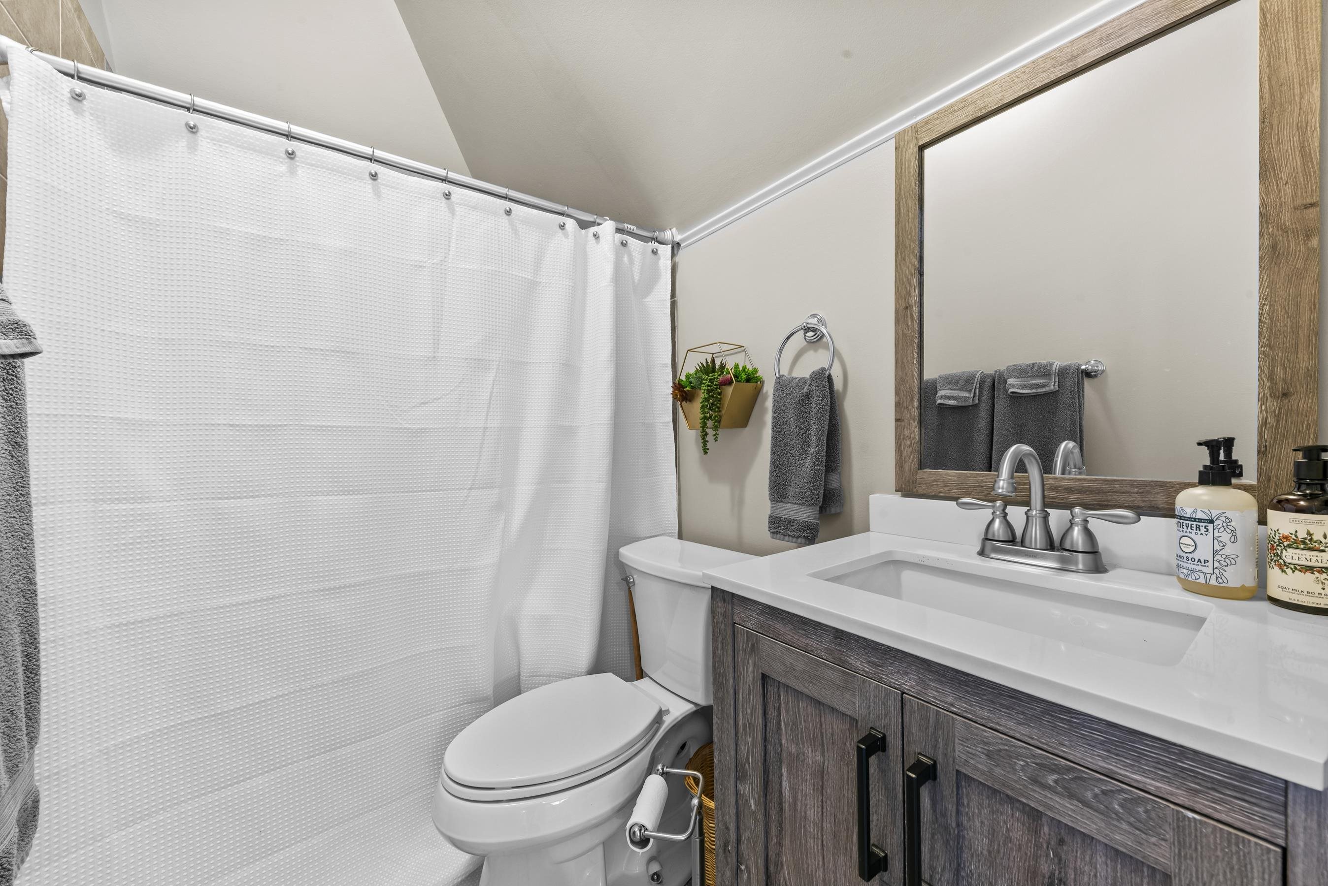 1080 SHOAL CREEK COURT
