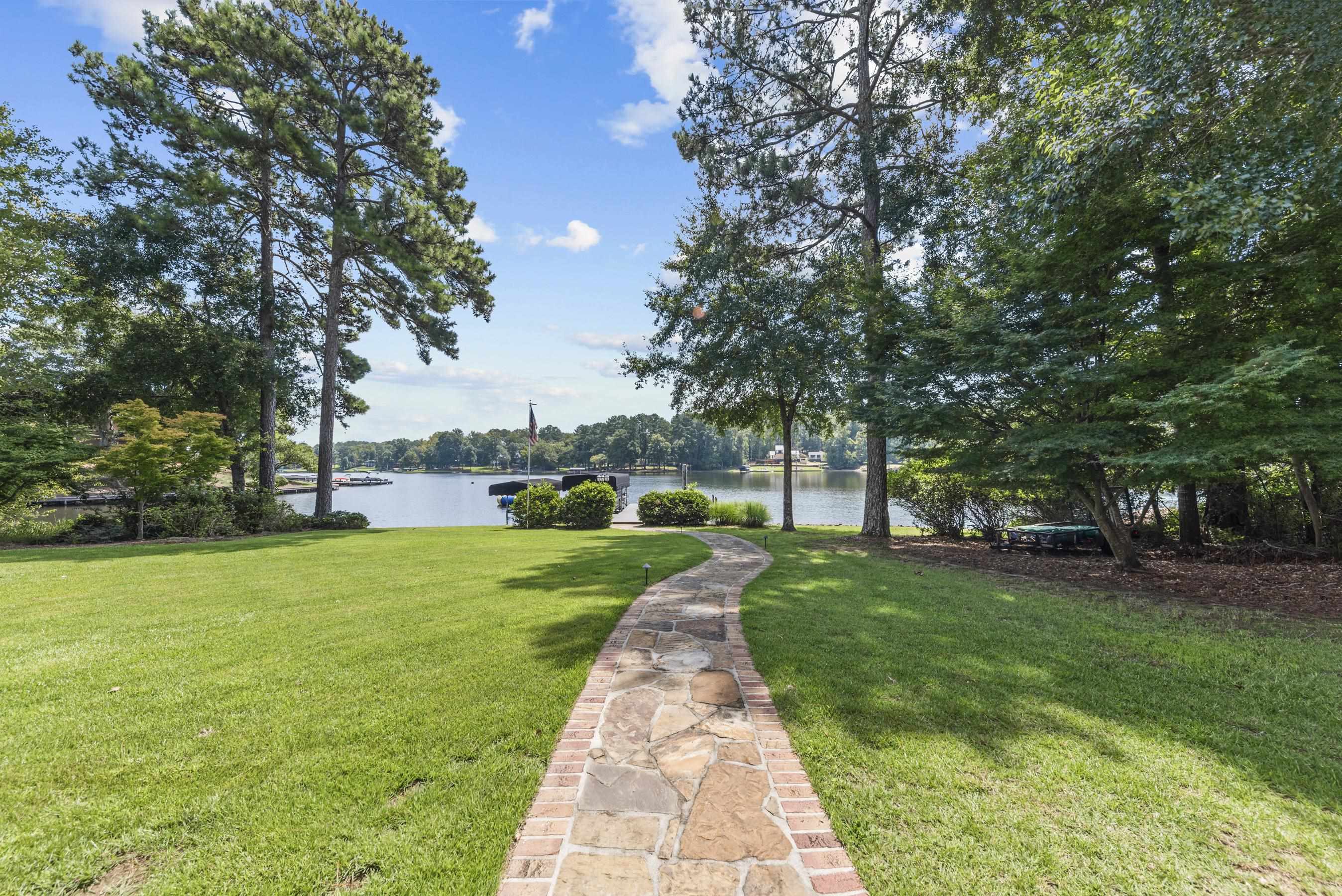 1080 SHOAL CREEK COURT