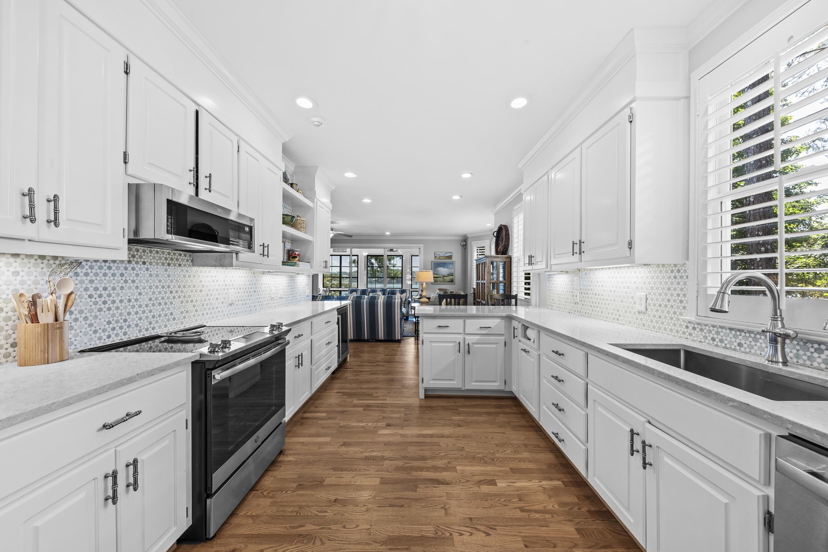 155 OAKTON SOUTH