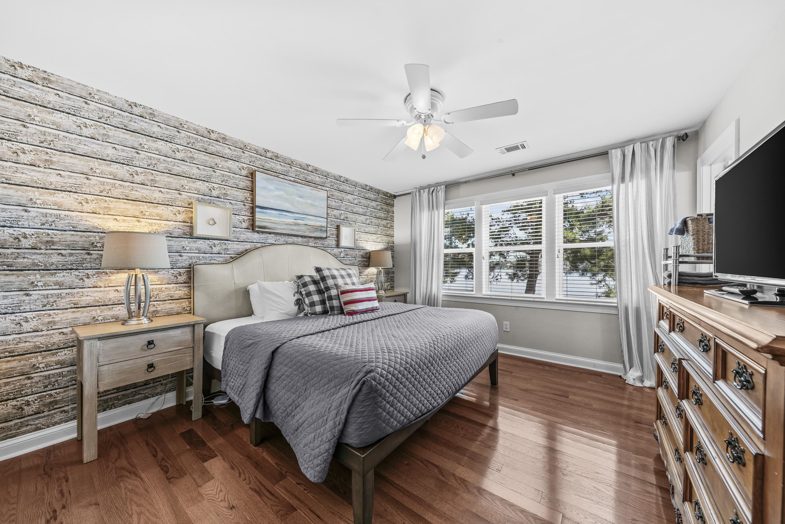 155 OAKTON SOUTH