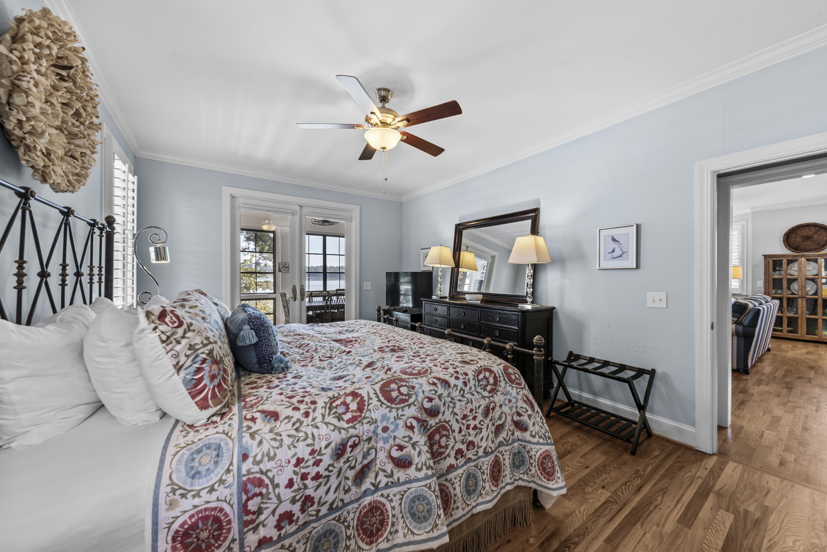 155 OAKTON SOUTH