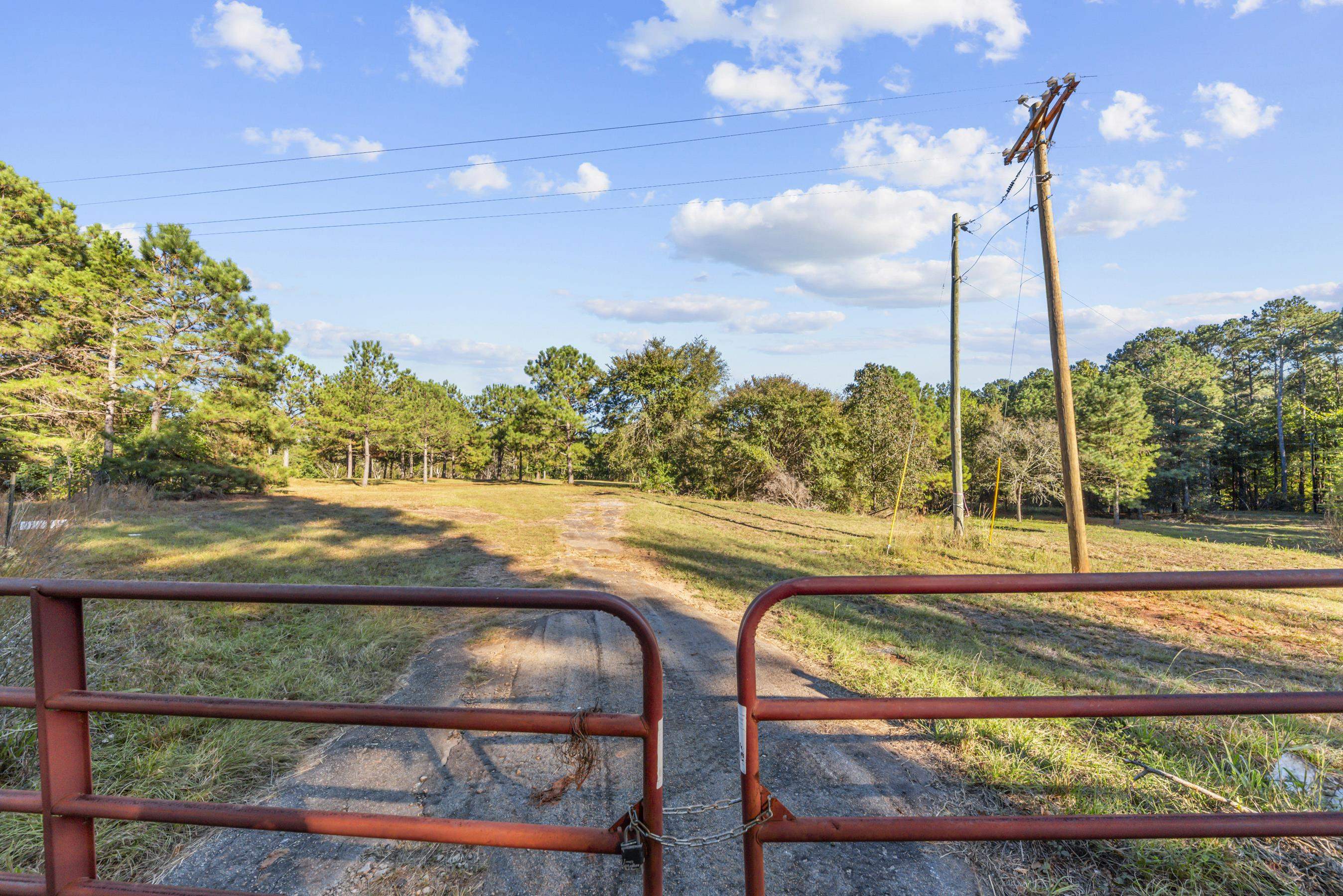 13.5 Acres VEAZEY ROAD Unit: SL565/6