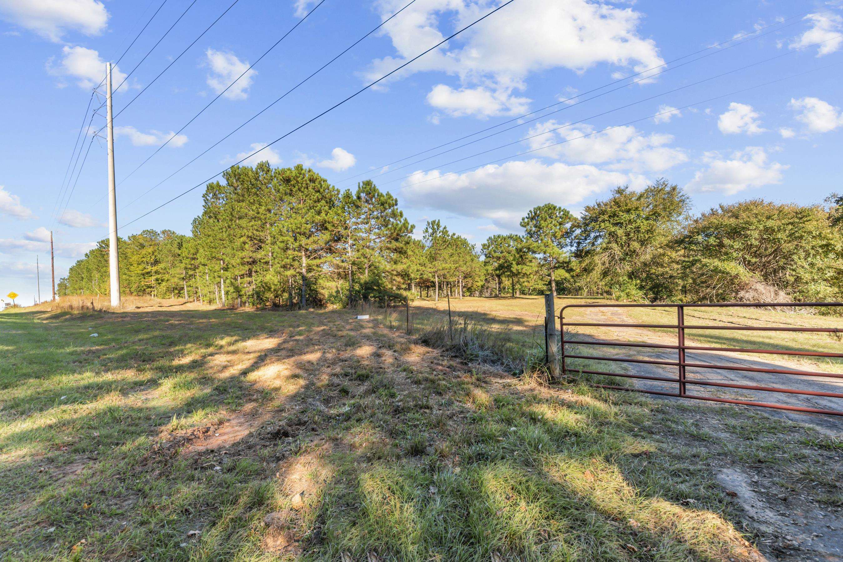 13.5 Acres VEAZEY ROAD Unit: SL565/6