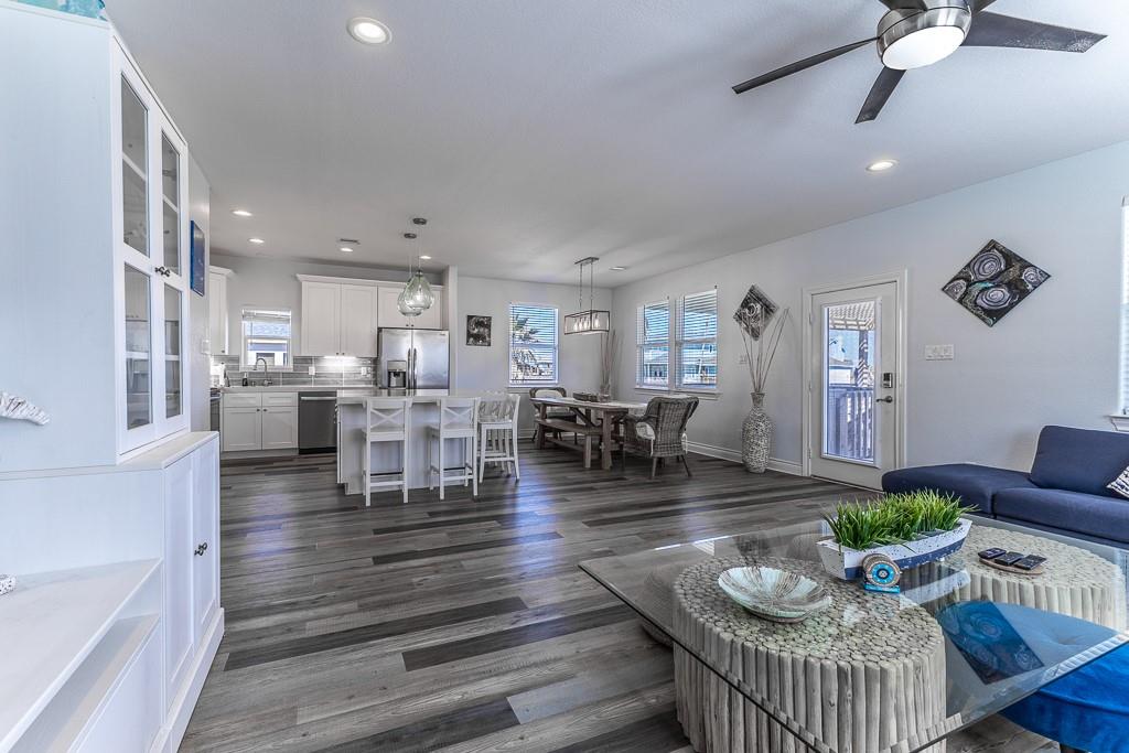 13111 Buccaneer Parkway