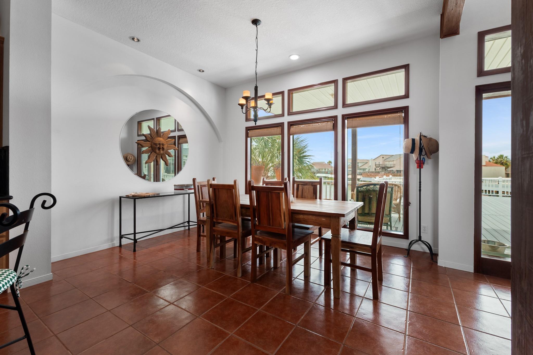 3905 Isla Del Sol