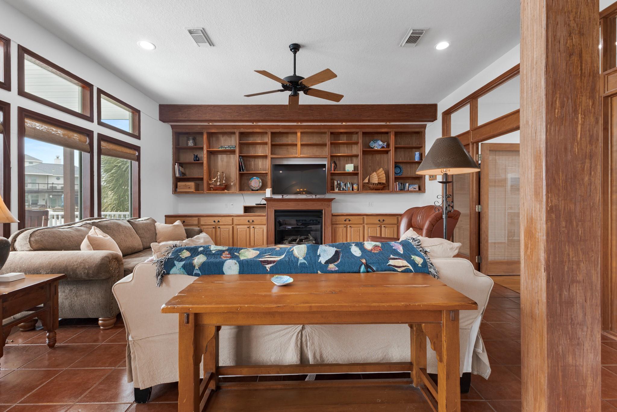3905 Isla Del Sol