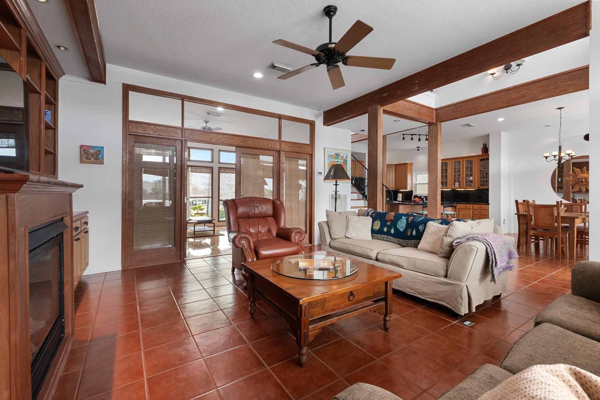 3905 Isla Del Sol