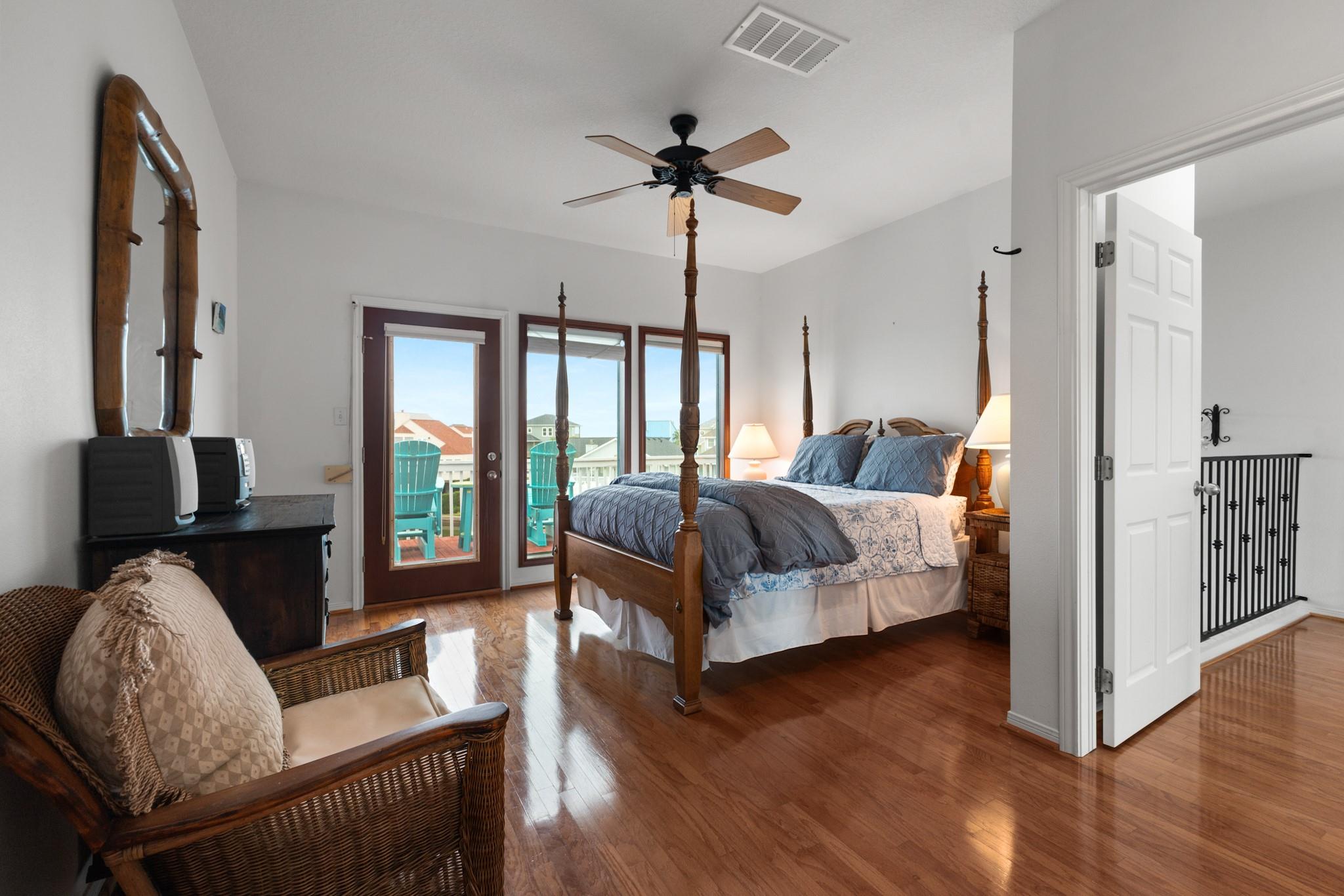 3905 Isla Del Sol