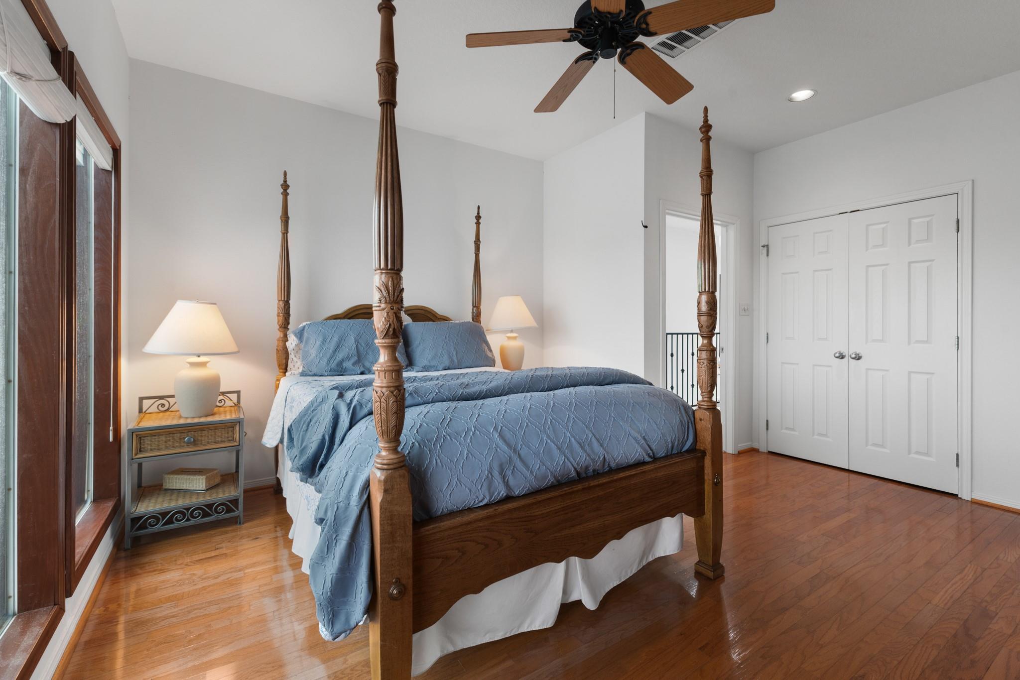 3905 Isla Del Sol