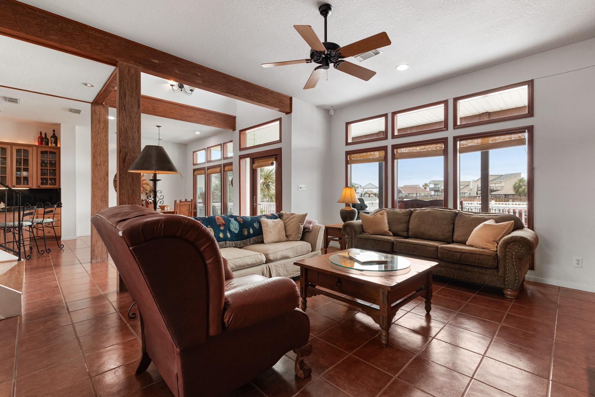 3905 Isla Del Sol