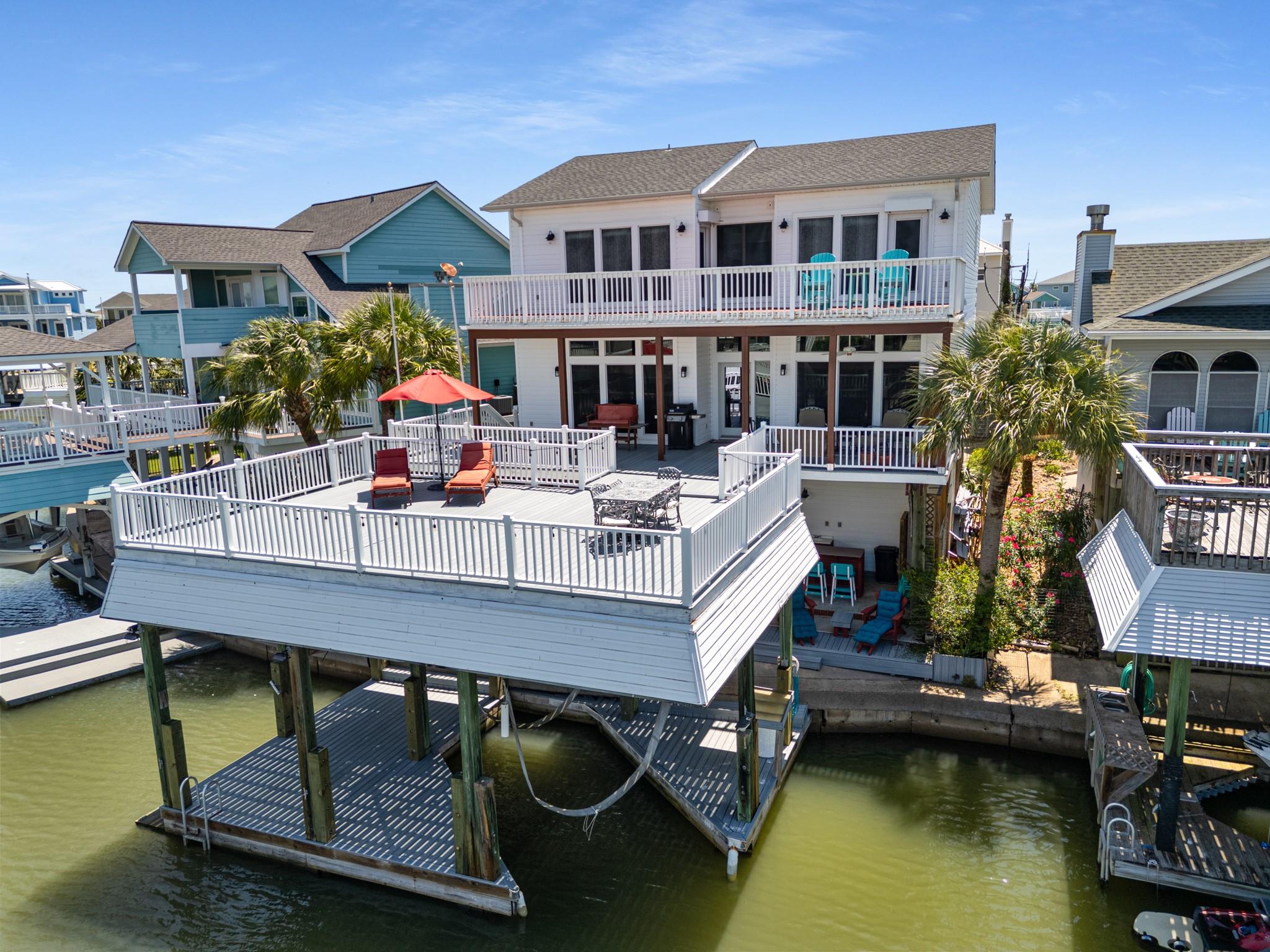 3905 Isla Del Sol