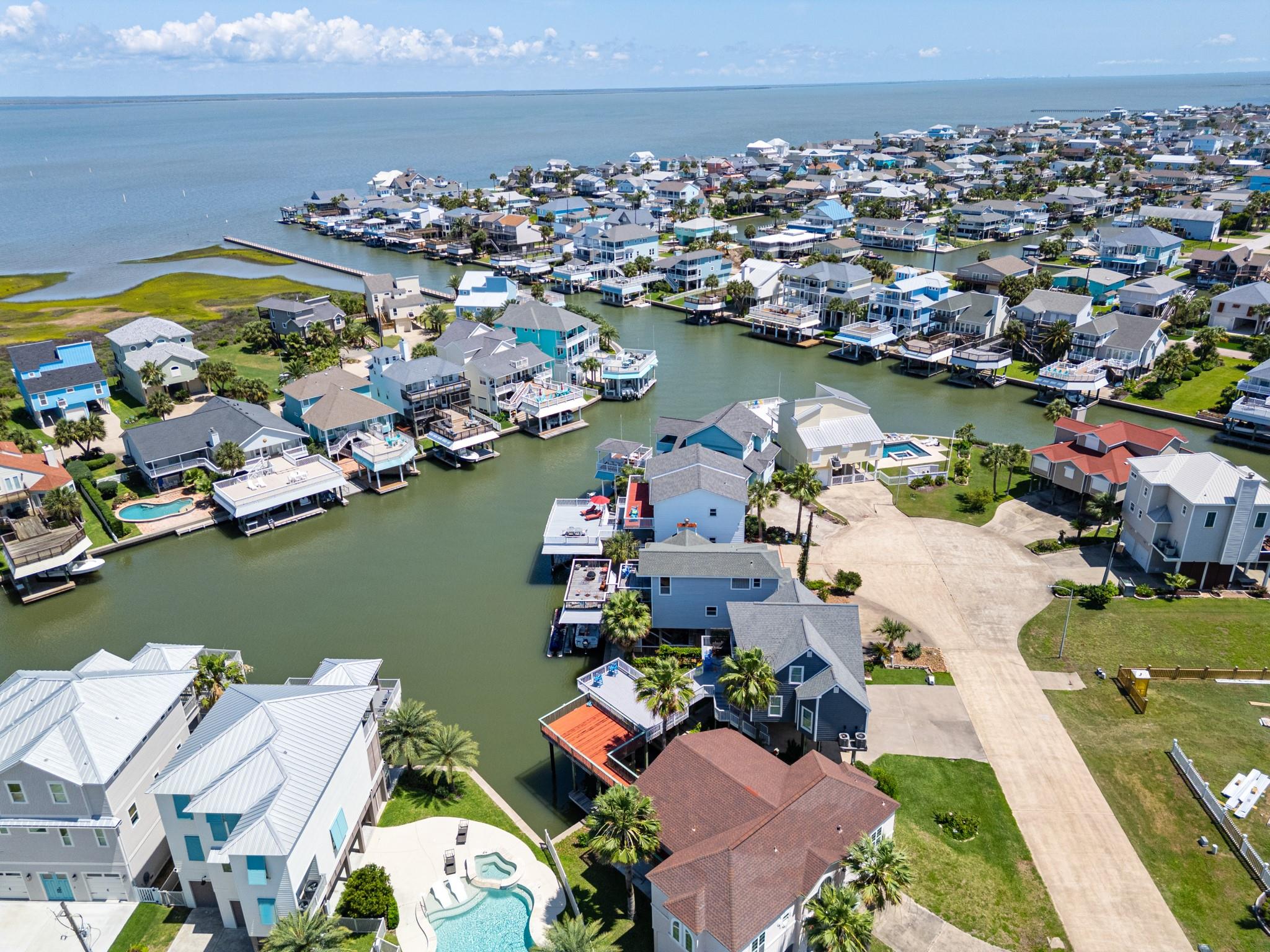 3905 Isla Del Sol