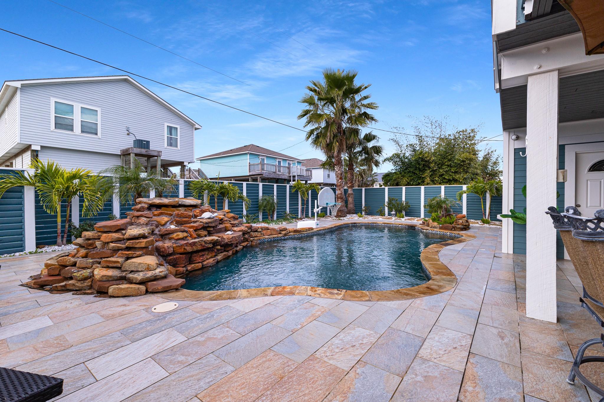 16544 John Silver Road