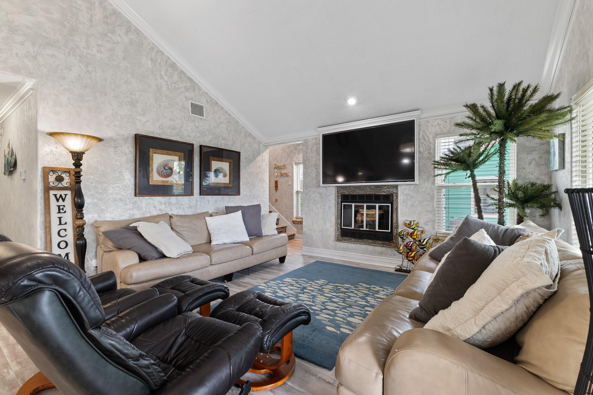 16544 John Silver Road