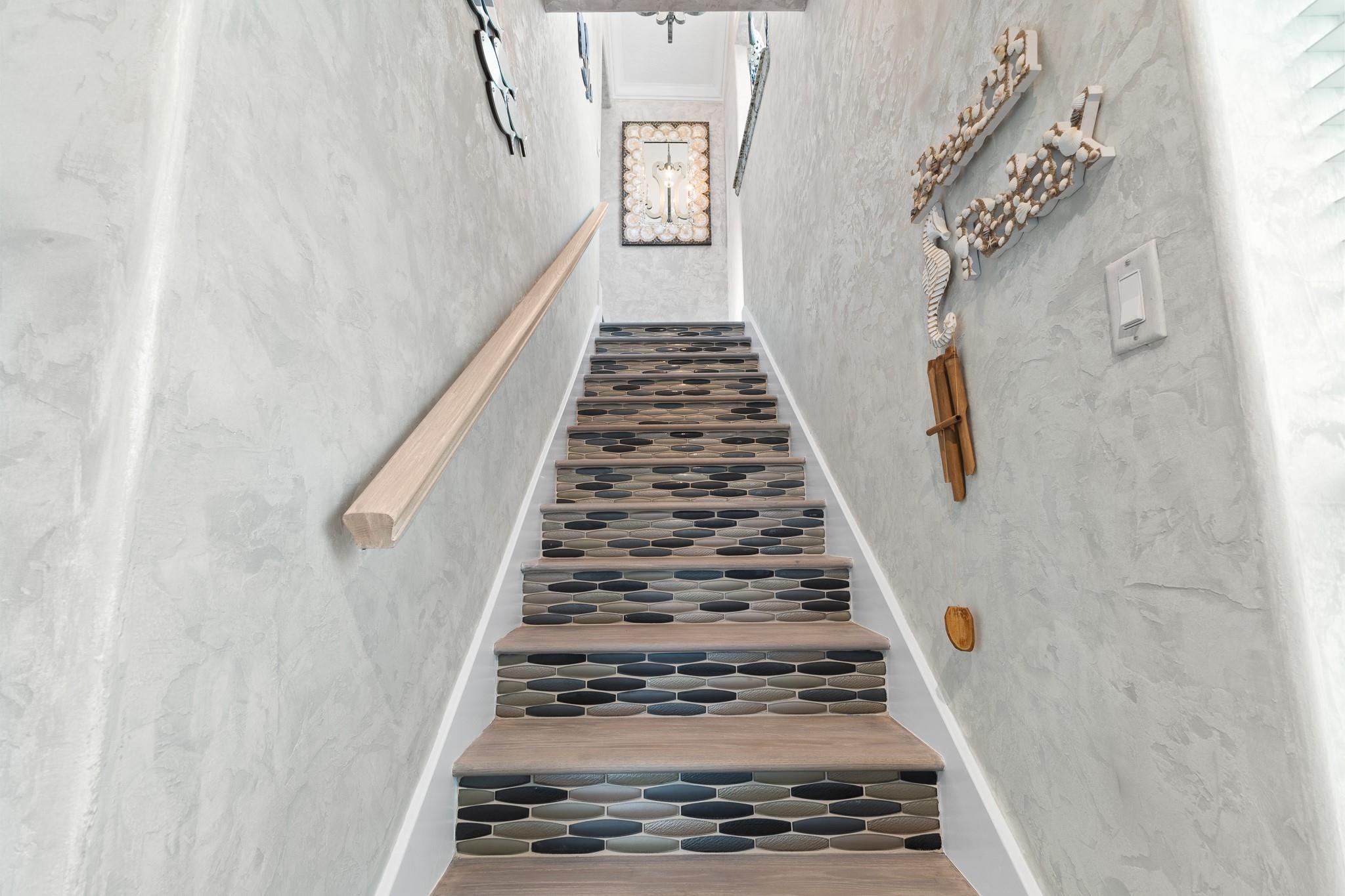 16544 John Silver Road