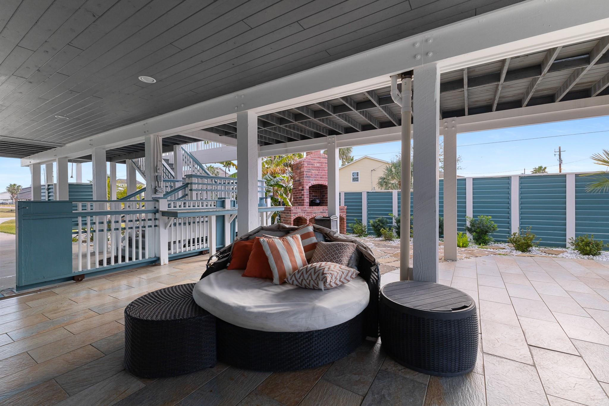 16544 John Silver Road