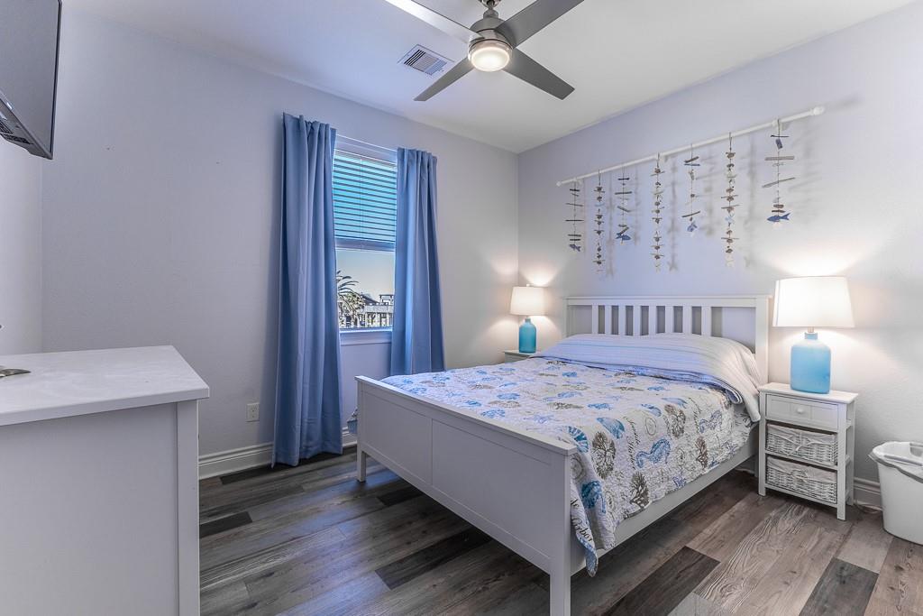 13111 Buccaneer Parkway