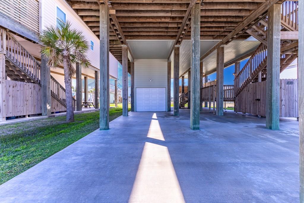 13111 Buccaneer Parkway