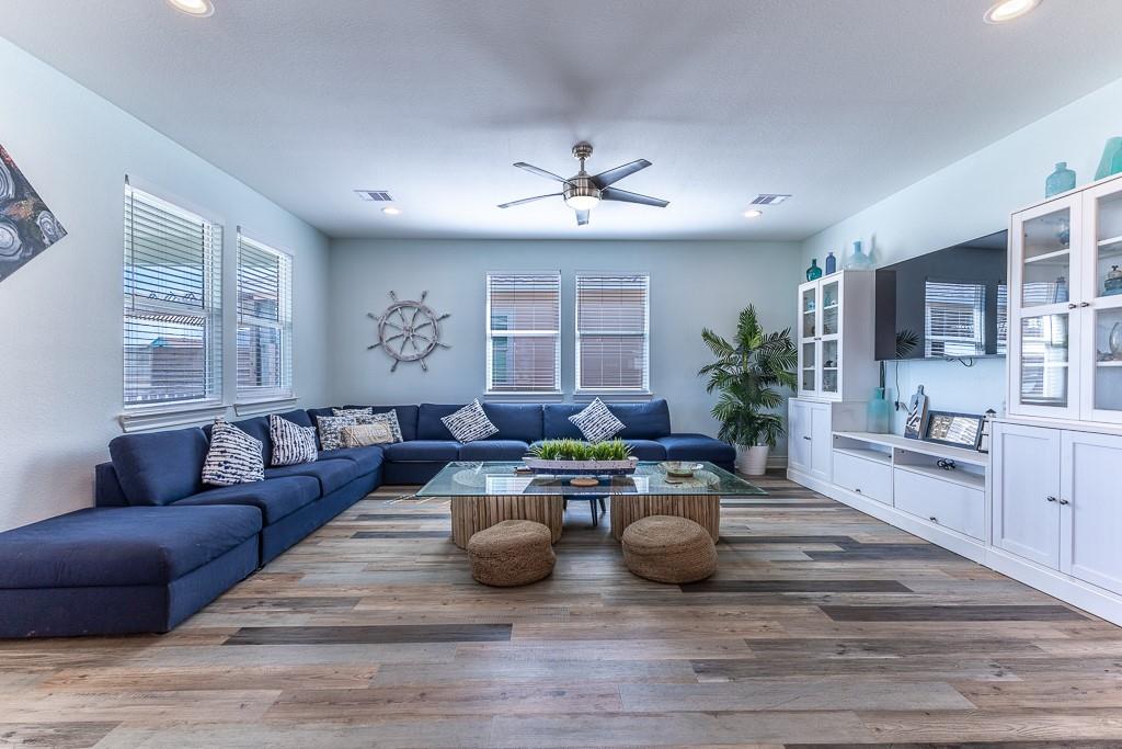 13111 Buccaneer Parkway