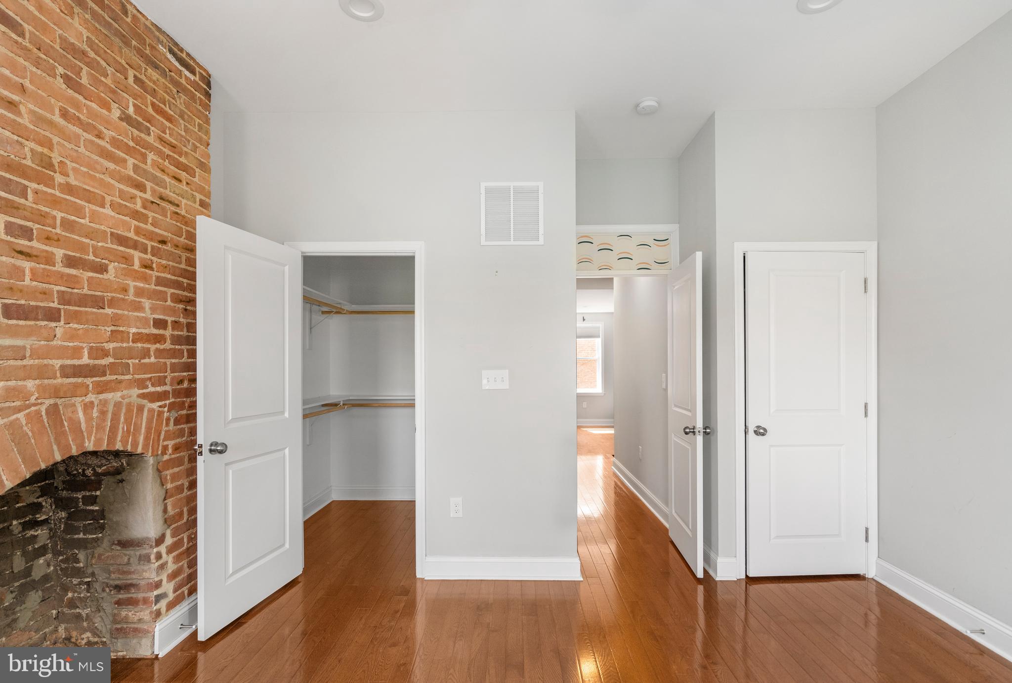 205 E Mount Royal AVENUE