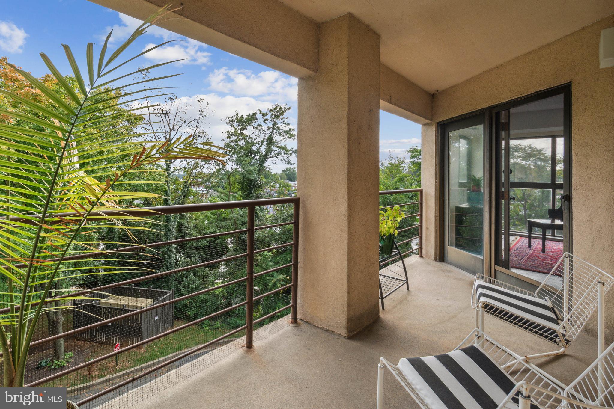 1040 Deer Ridge DRIVE Unit: 300