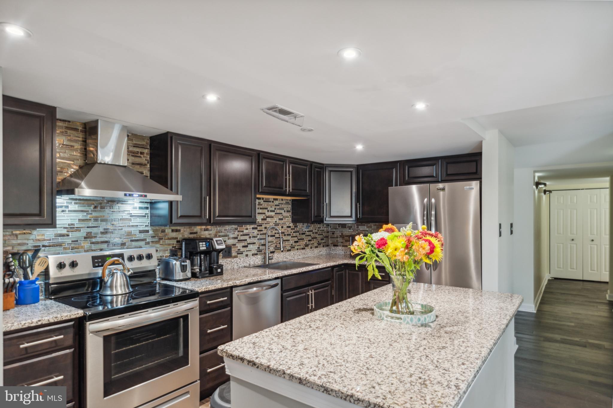 1040 Deer Ridge DRIVE Unit: 300
