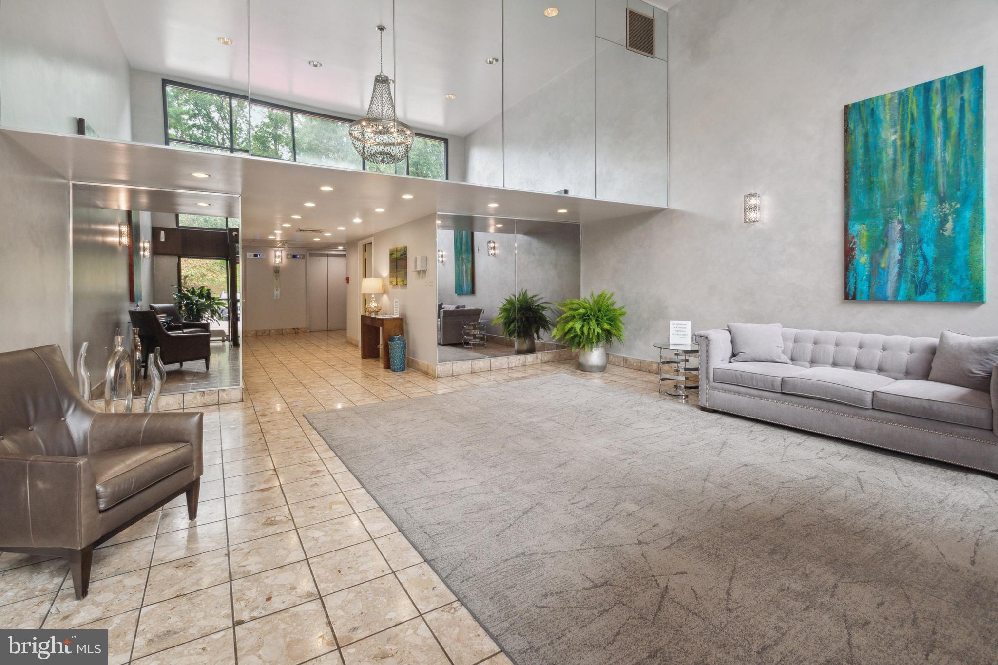 1040 Deer Ridge DRIVE Unit: 300