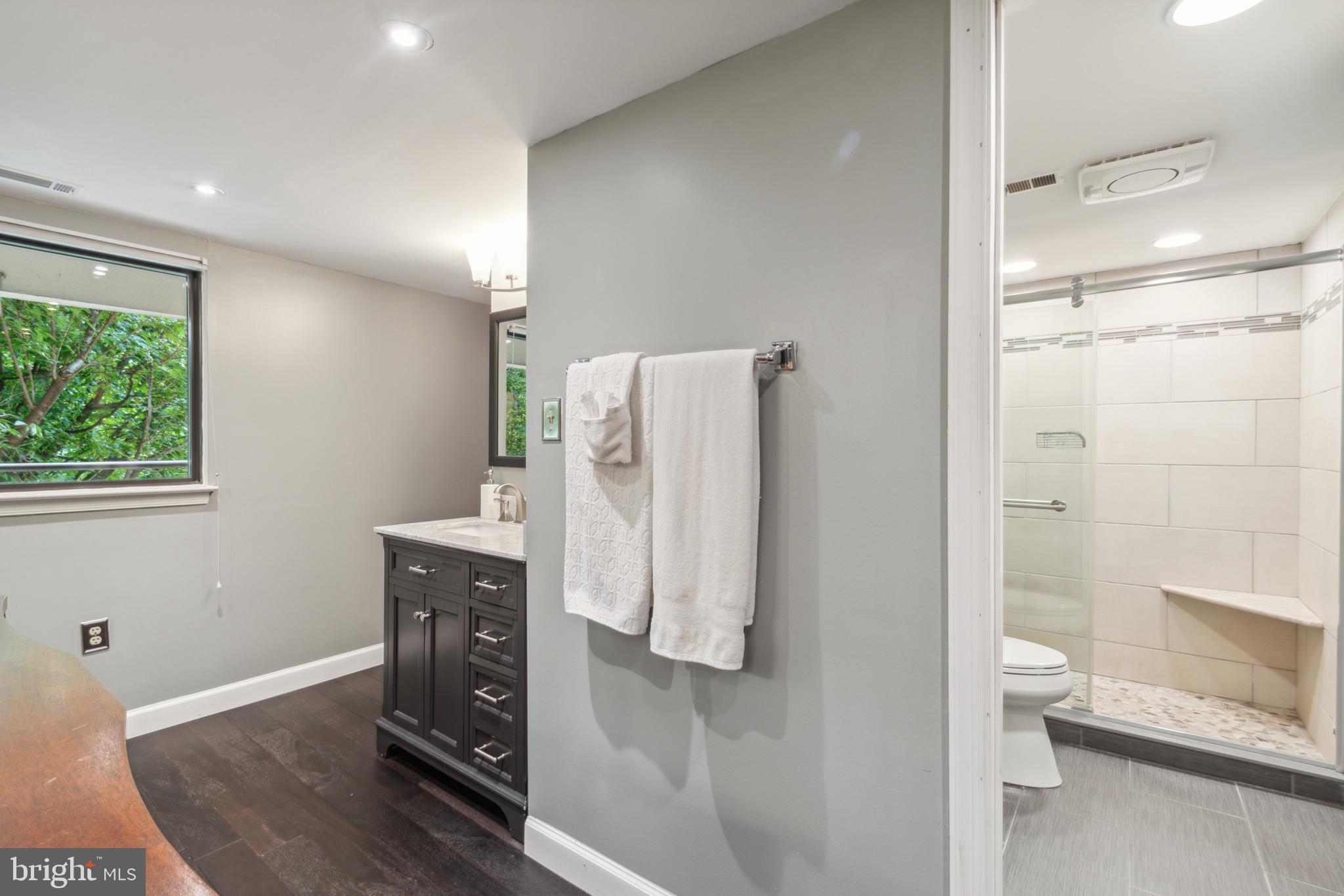 1040 Deer Ridge DRIVE Unit: 300