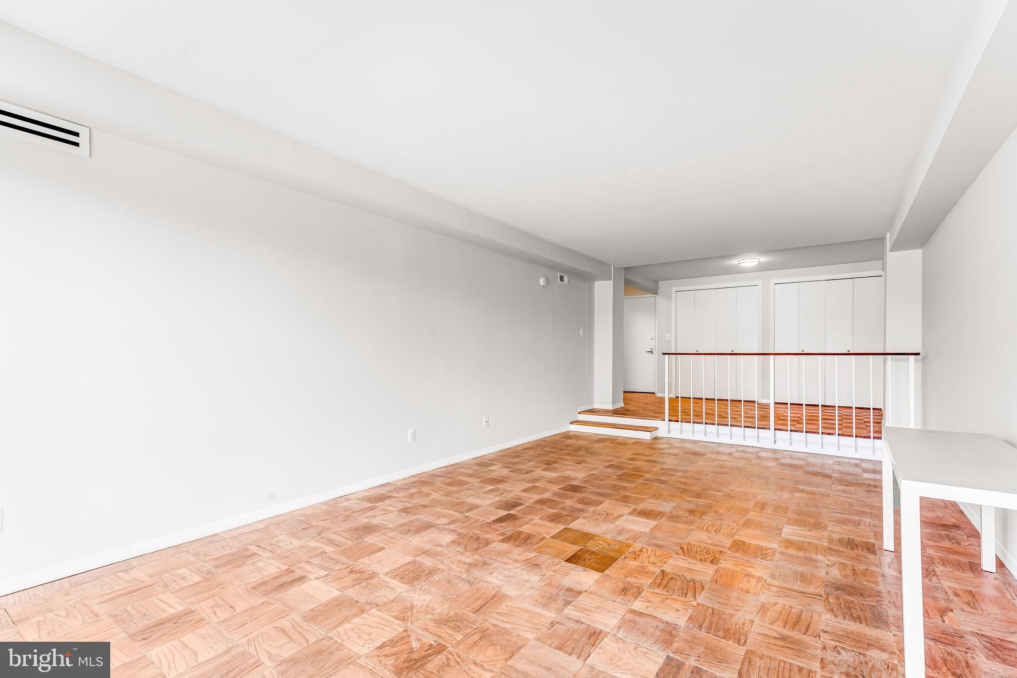 3601 Clarks LANE Unit: 404