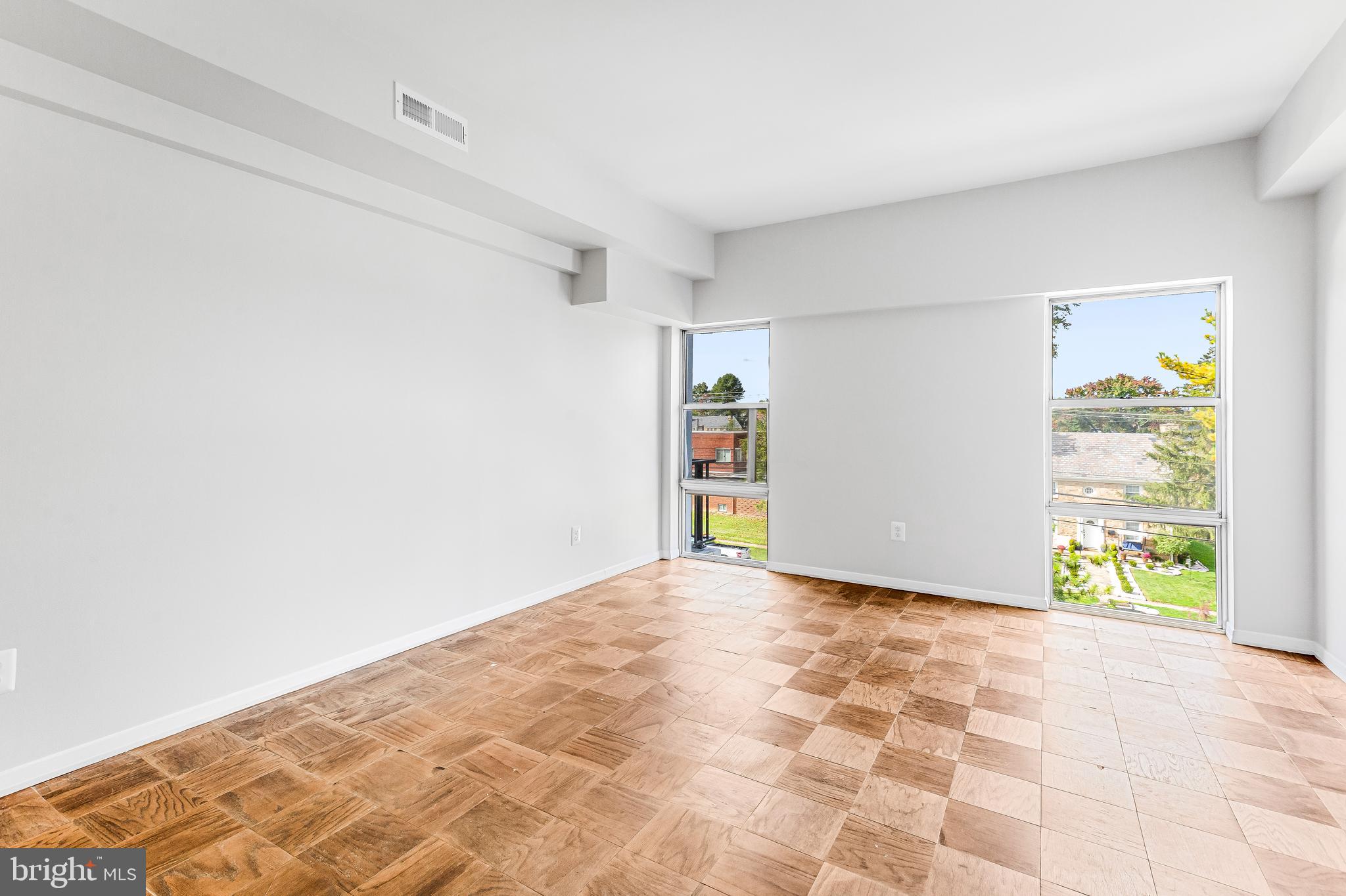 3601 Clarks LANE Unit: 404