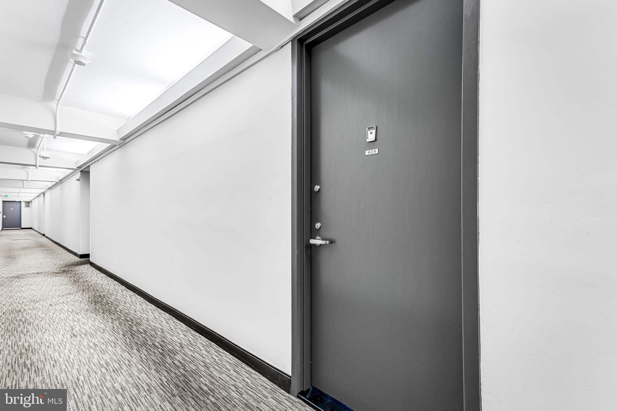 3601 Clarks LANE Unit: 404