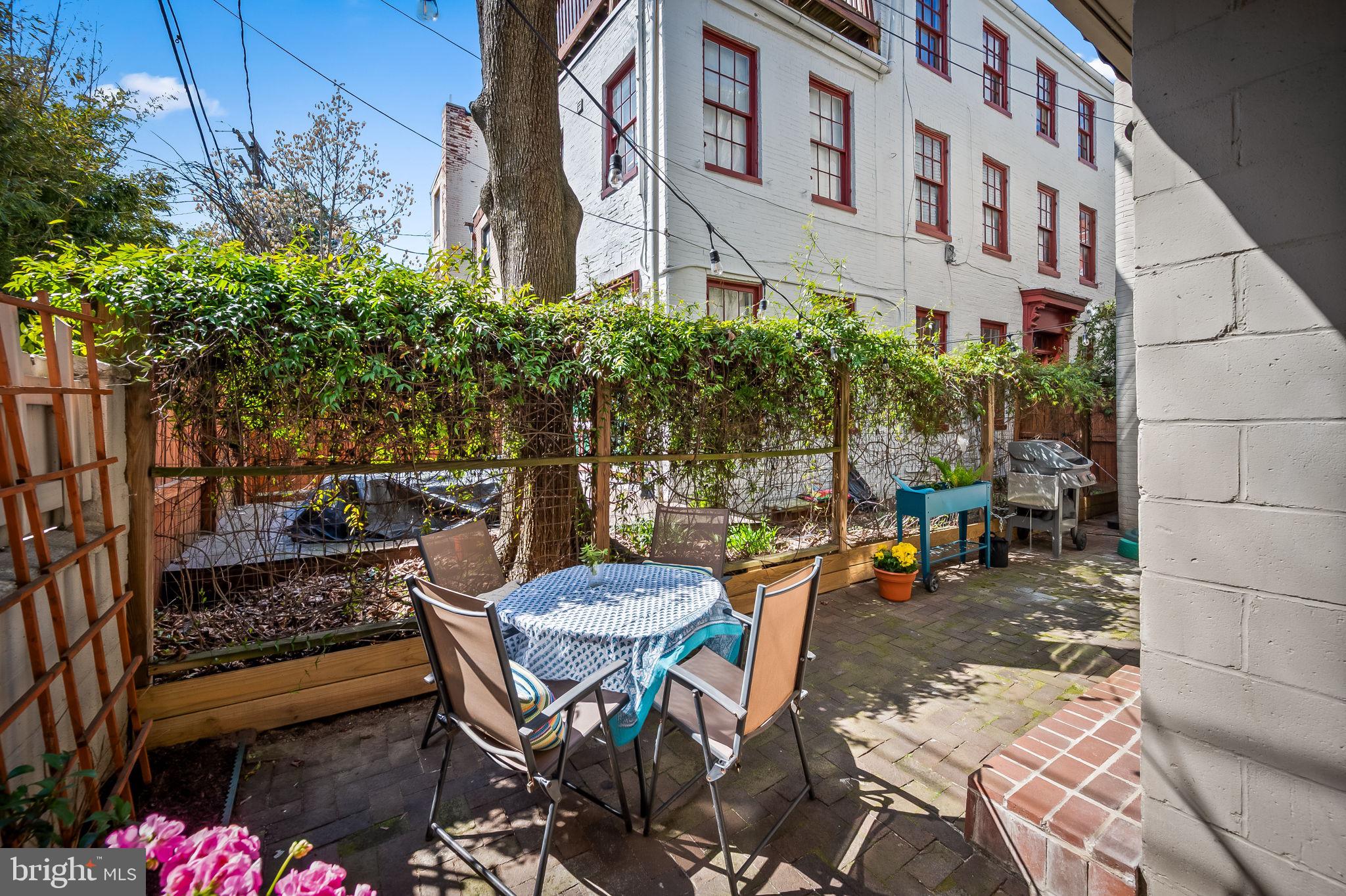 139 W Lafayette Ave