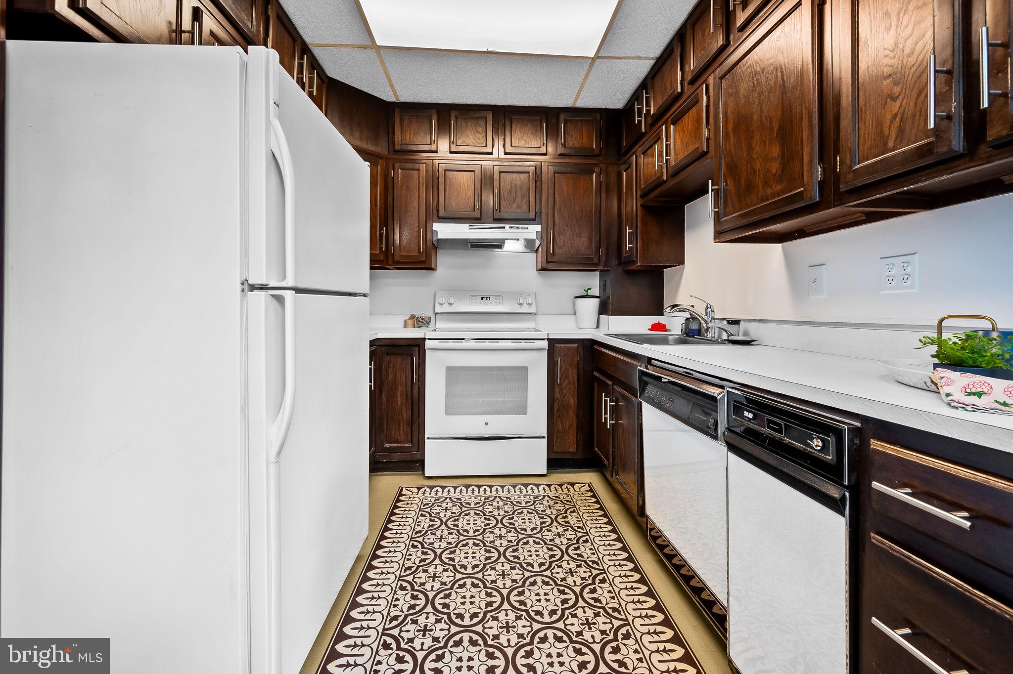 139 W Lafayette Ave