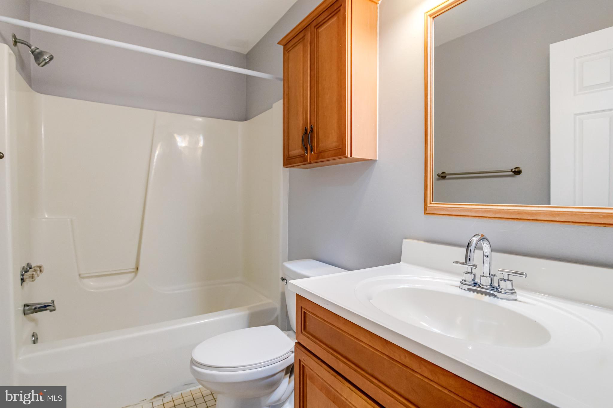 2219 E Fairmount Ave