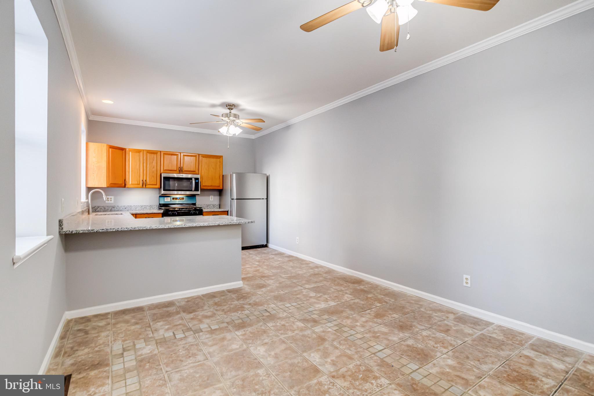 2219 E Fairmount Ave