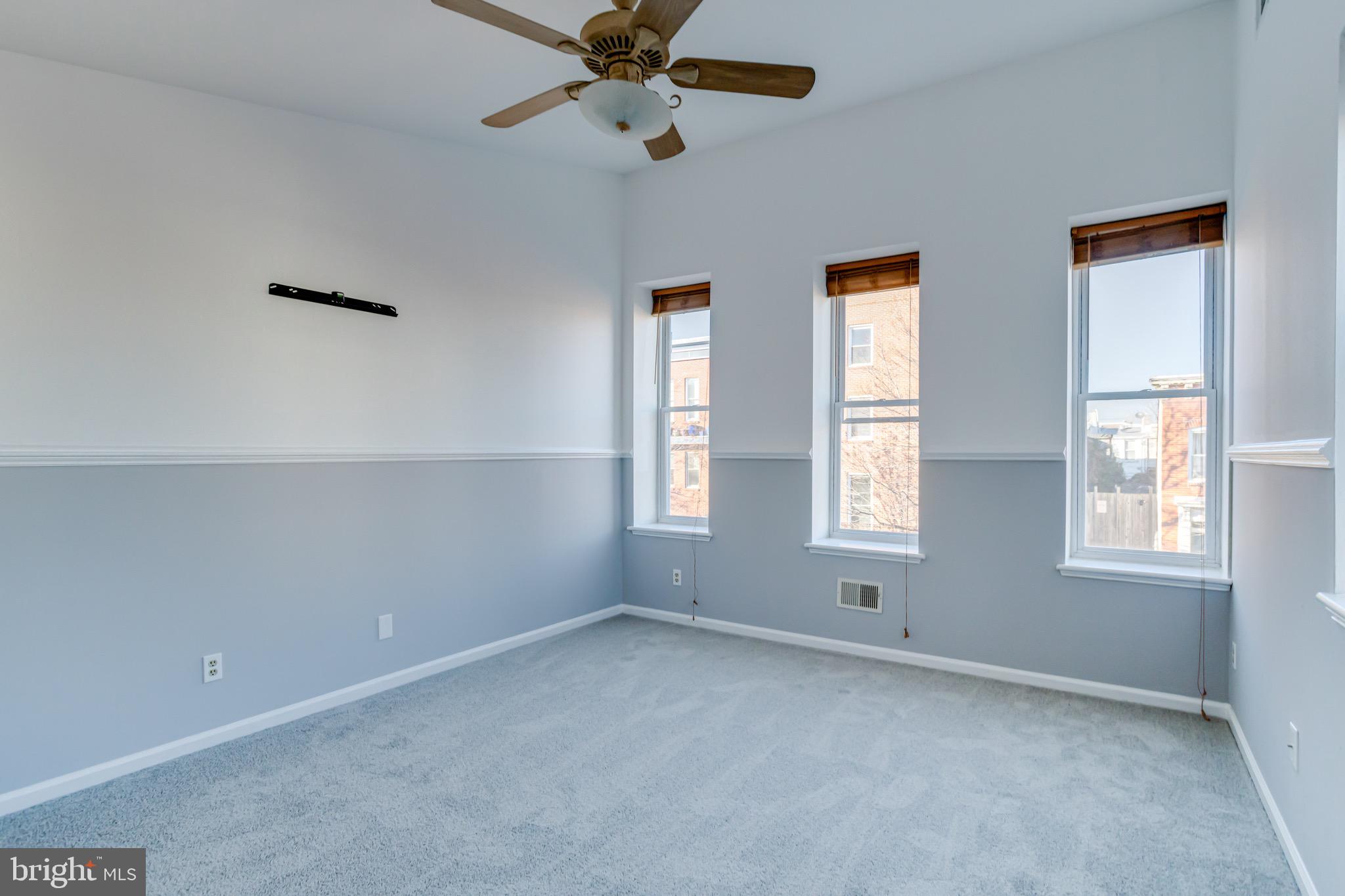 2219 E Fairmount Ave