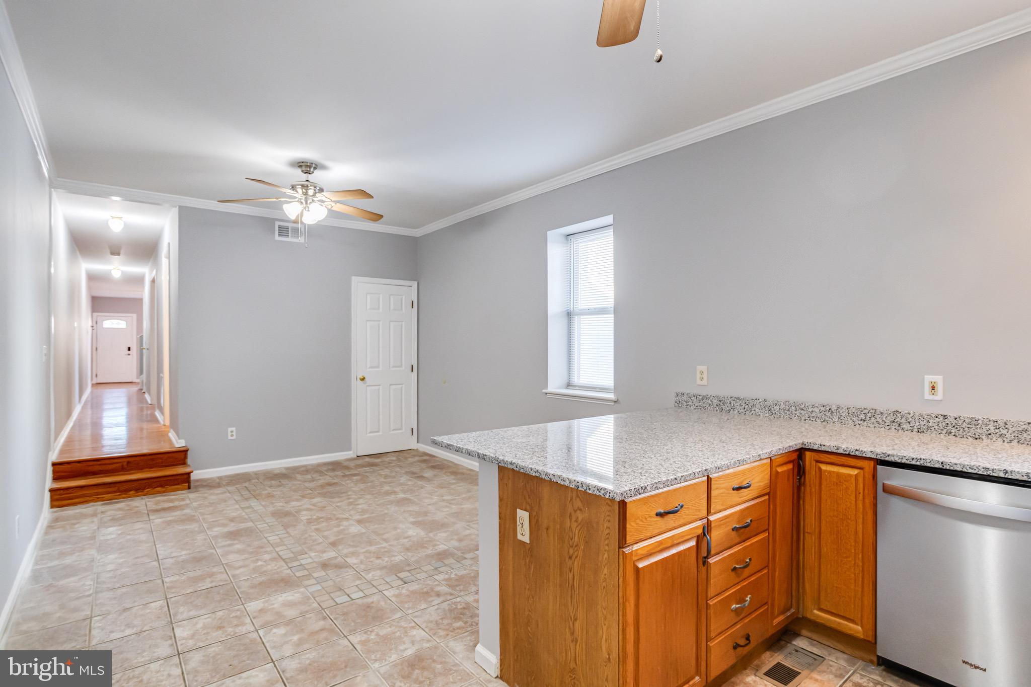 2219 E Fairmount Ave