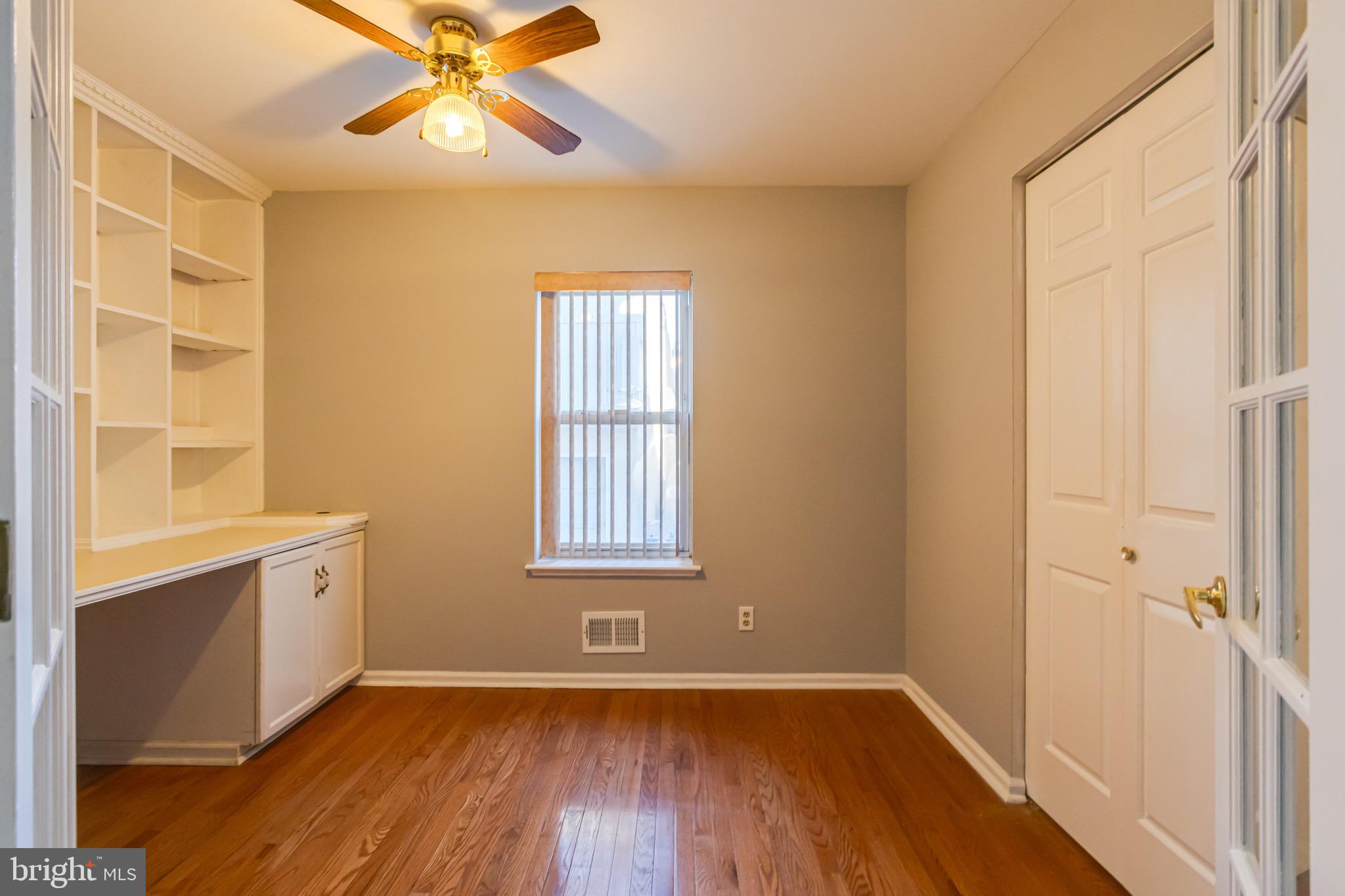 2219 E Fairmount Ave