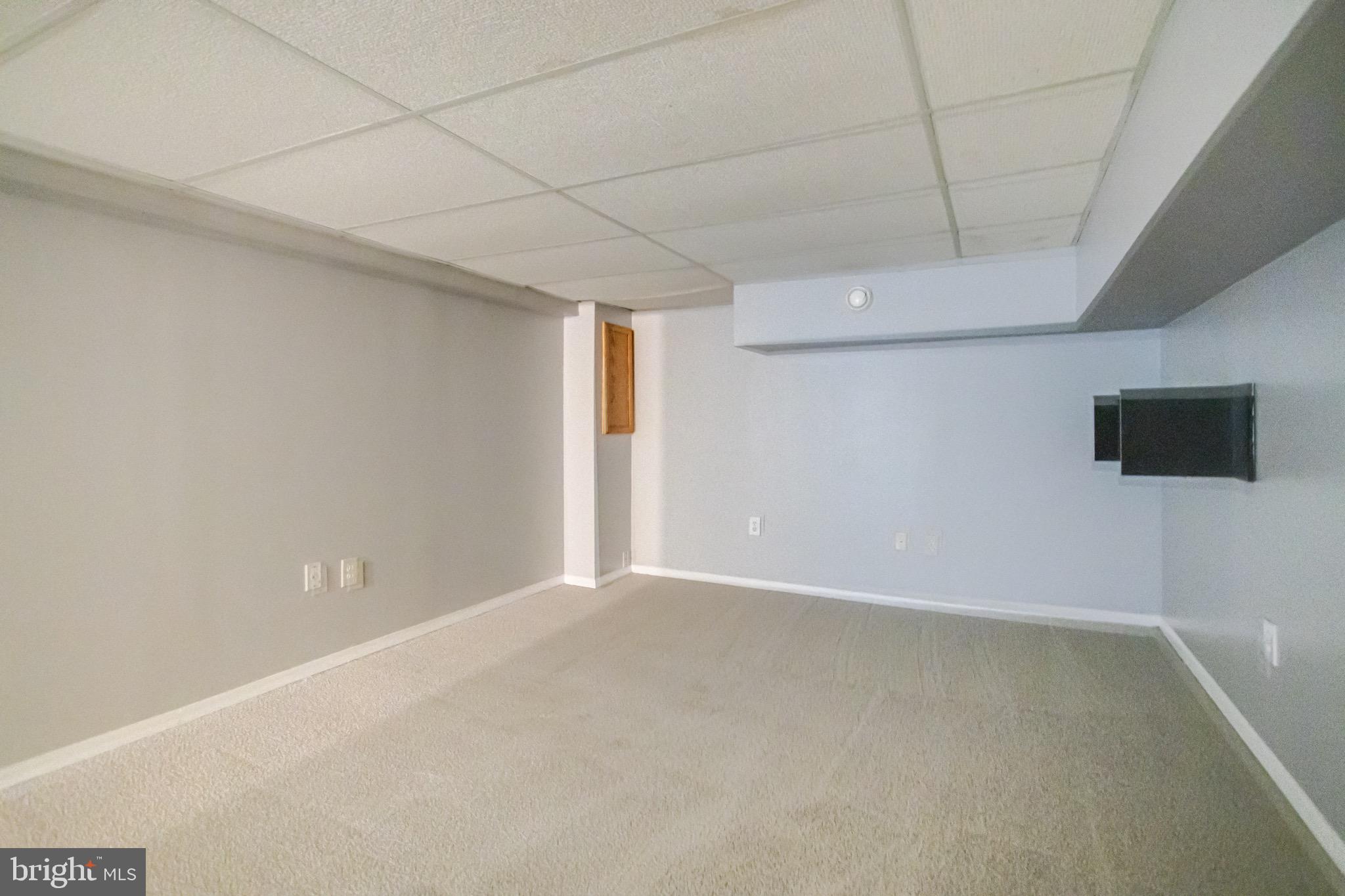 2219 E Fairmount Ave