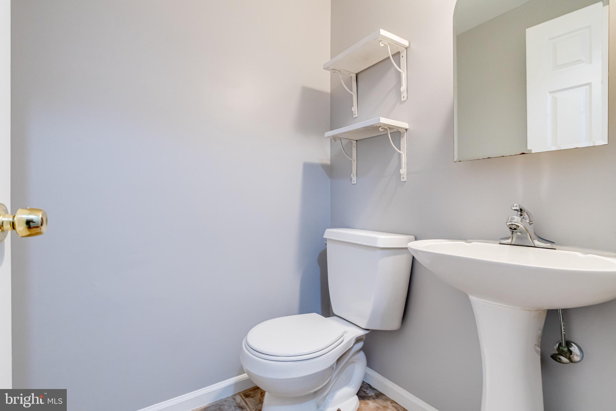 2219 E Fairmount Ave