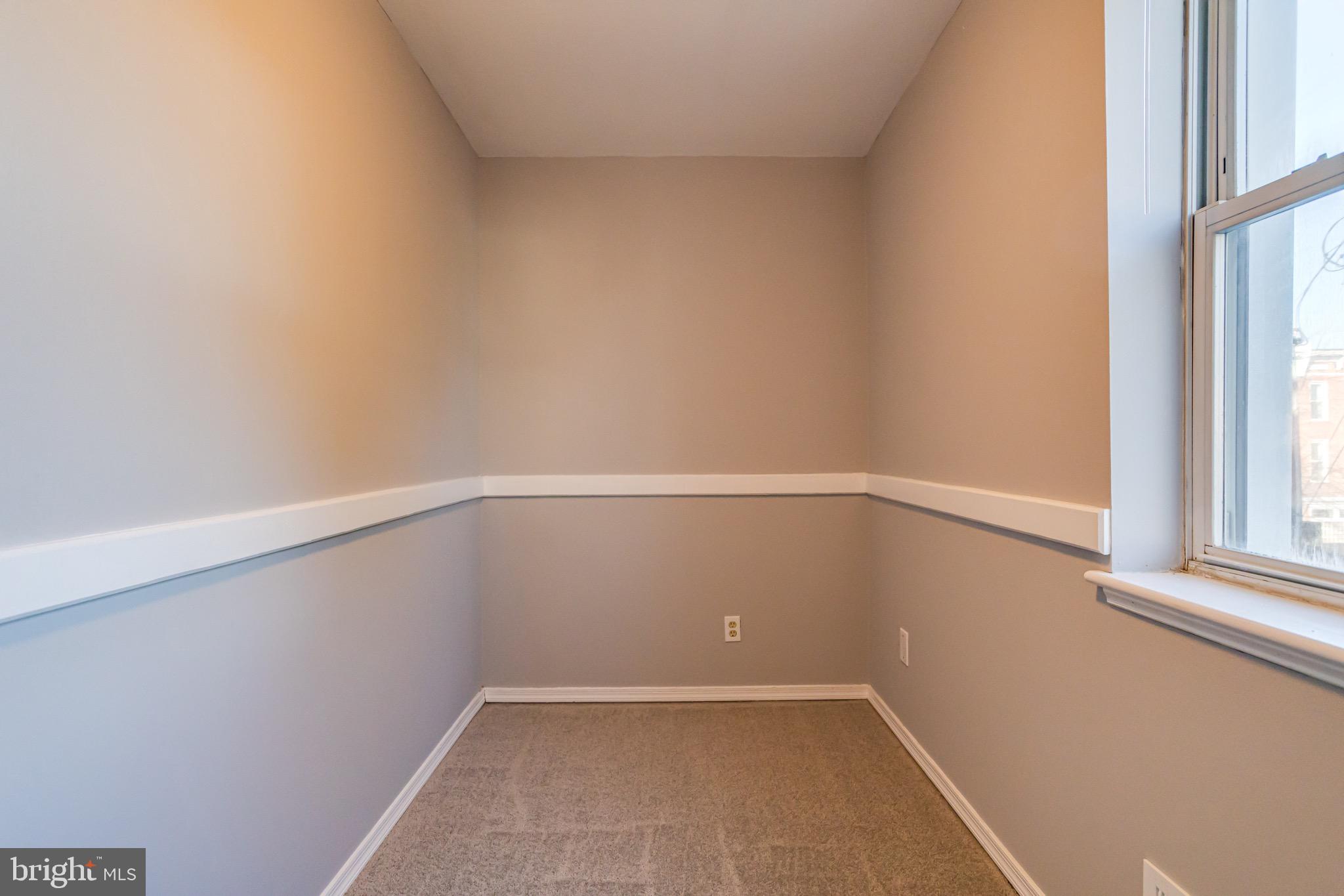 2219 E Fairmount Ave