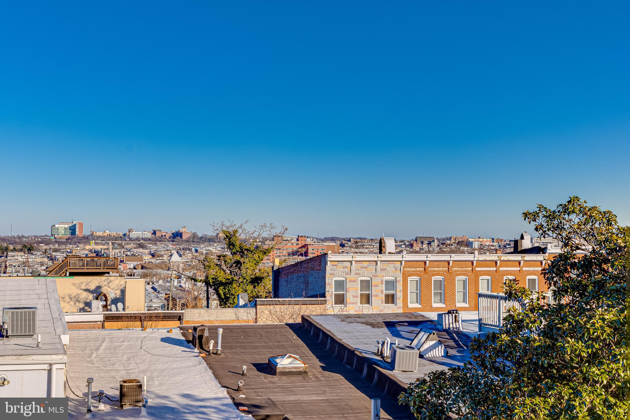 2219 E Fairmount Ave