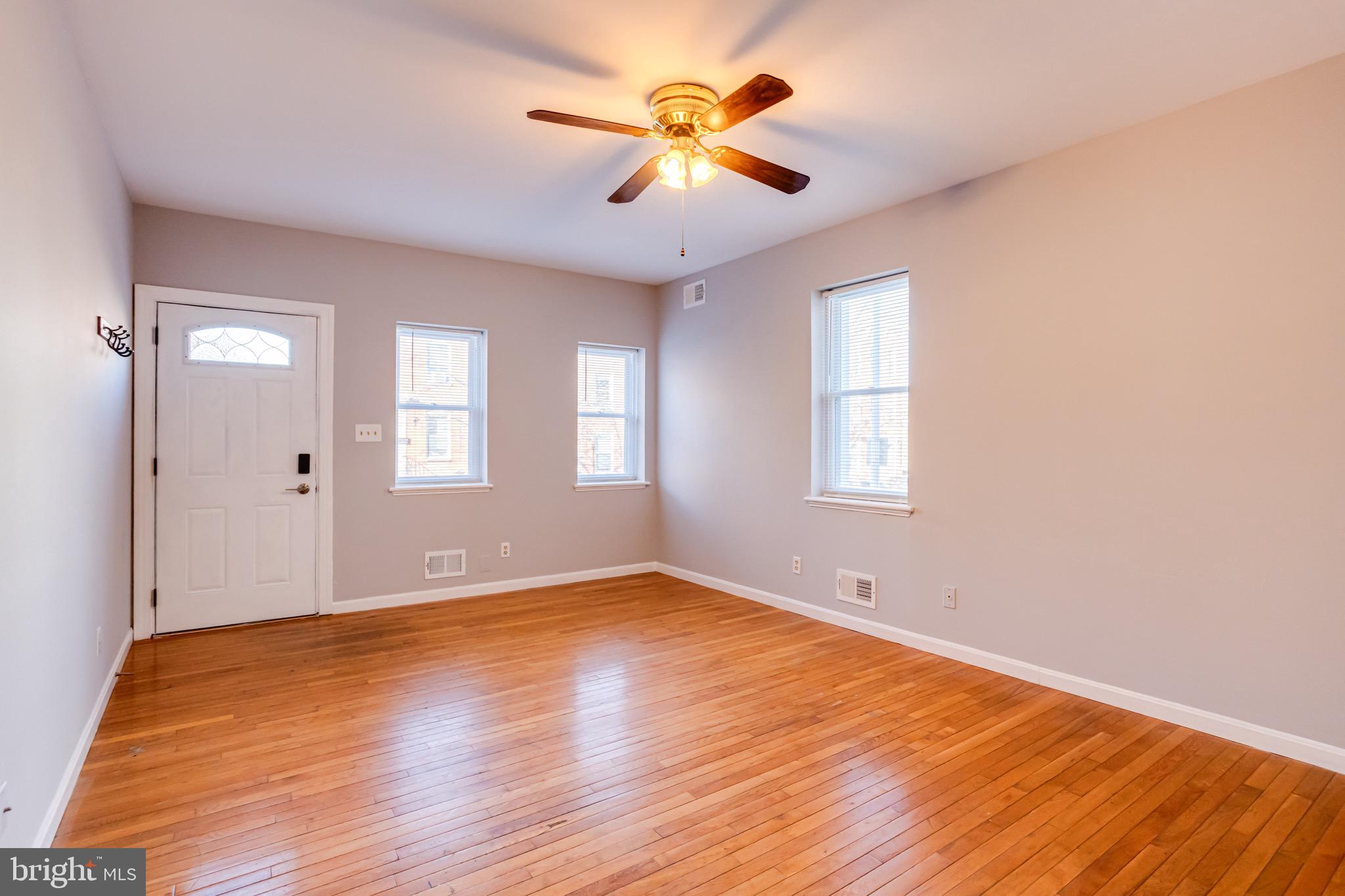 2219 E Fairmount Ave