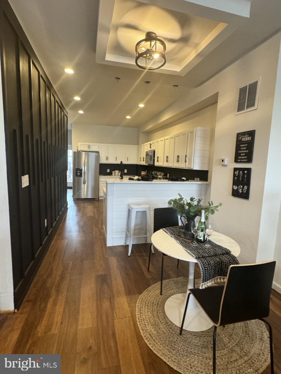 1733 N Washington St